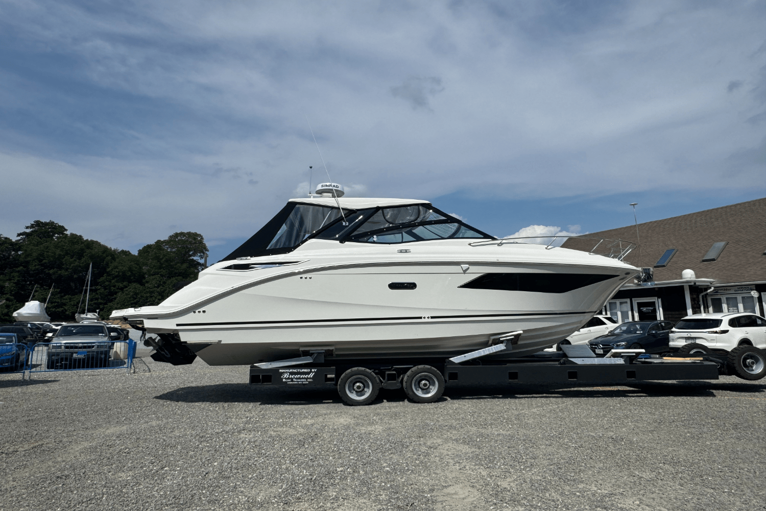 2025 Sea Ray Sundancer 320 Image Thumbnail #37