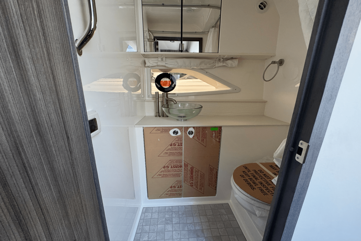 2025 Sea Ray Sundancer 320 Image Thumbnail #27