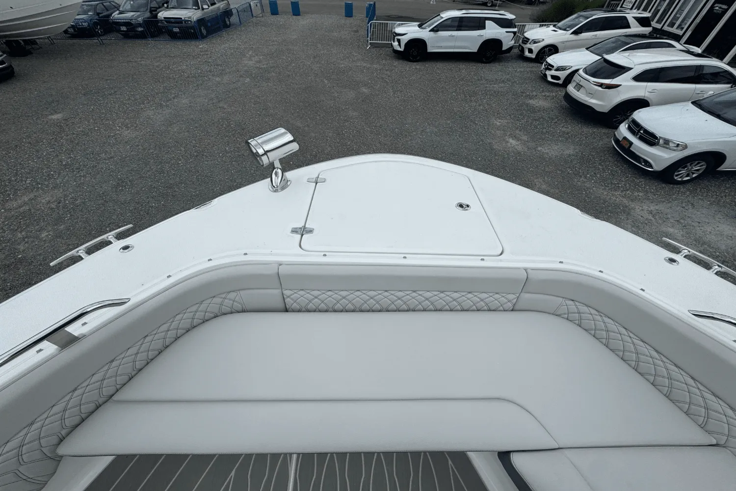 2025 Sea Ray Sundancer 370 Outboard Image Thumbnail #60