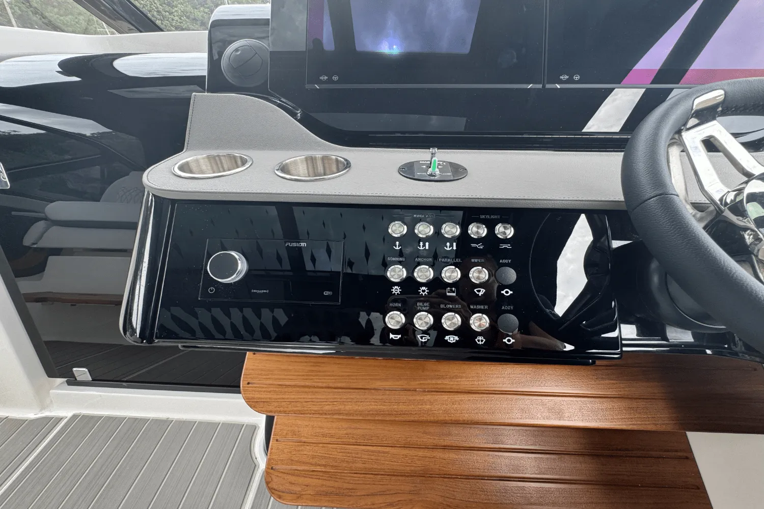 2025 Sea Ray Sundancer 370 Outboard Image Thumbnail #27