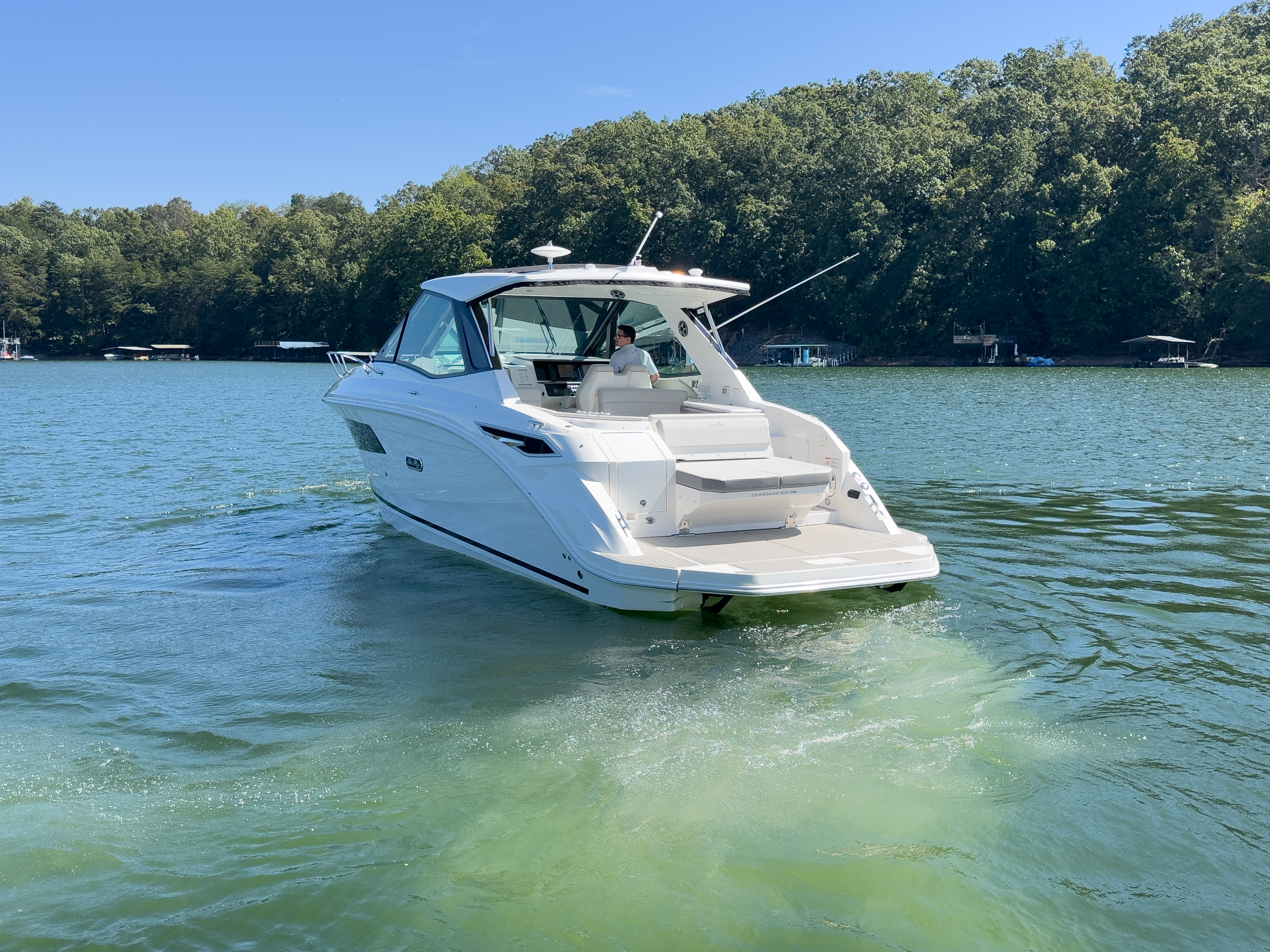 2026 Sea Ray Sundancer 320 Image Thumbnail #8