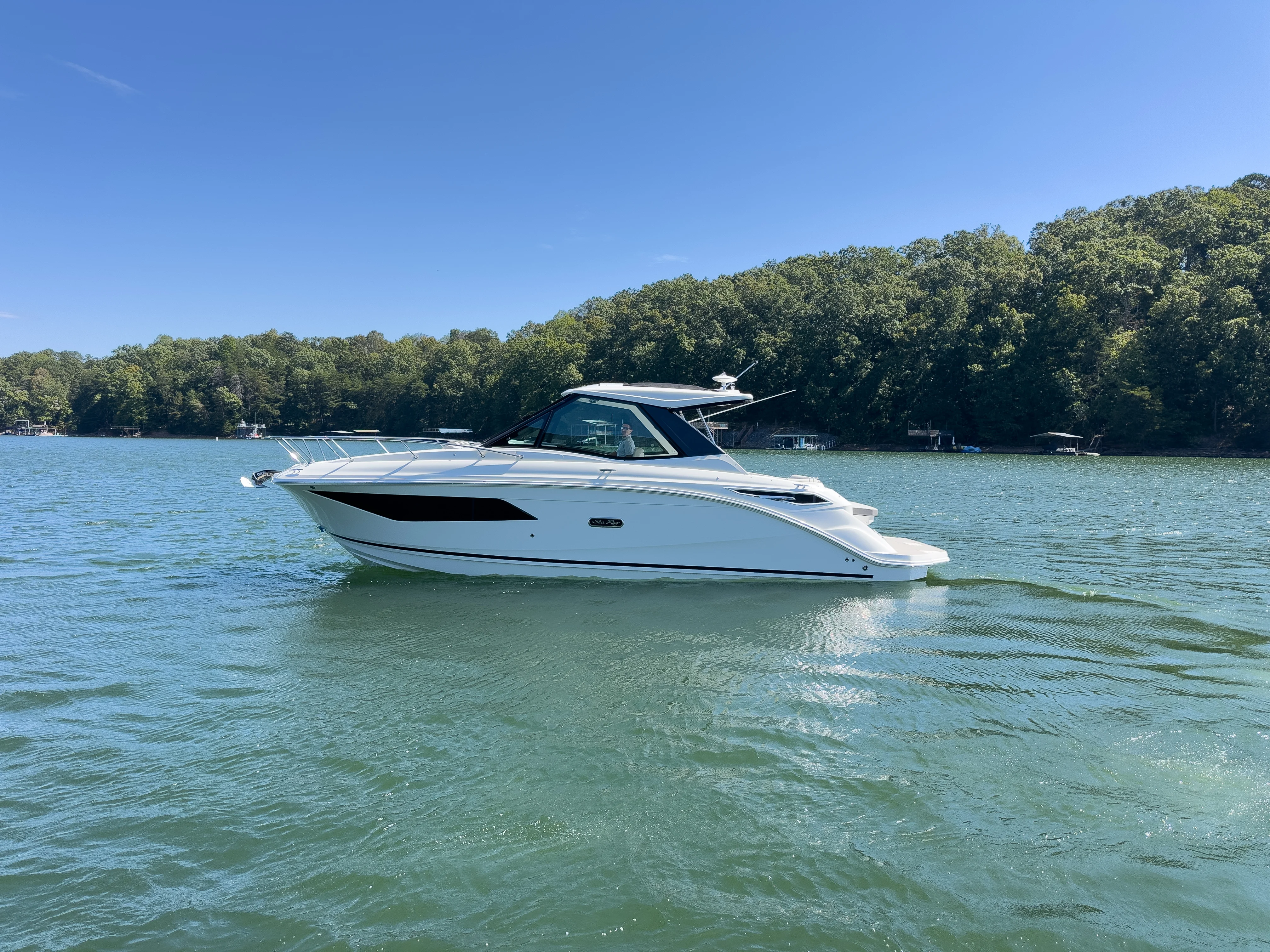 2026 Sea Ray Sundancer 320 Image Thumbnail #10