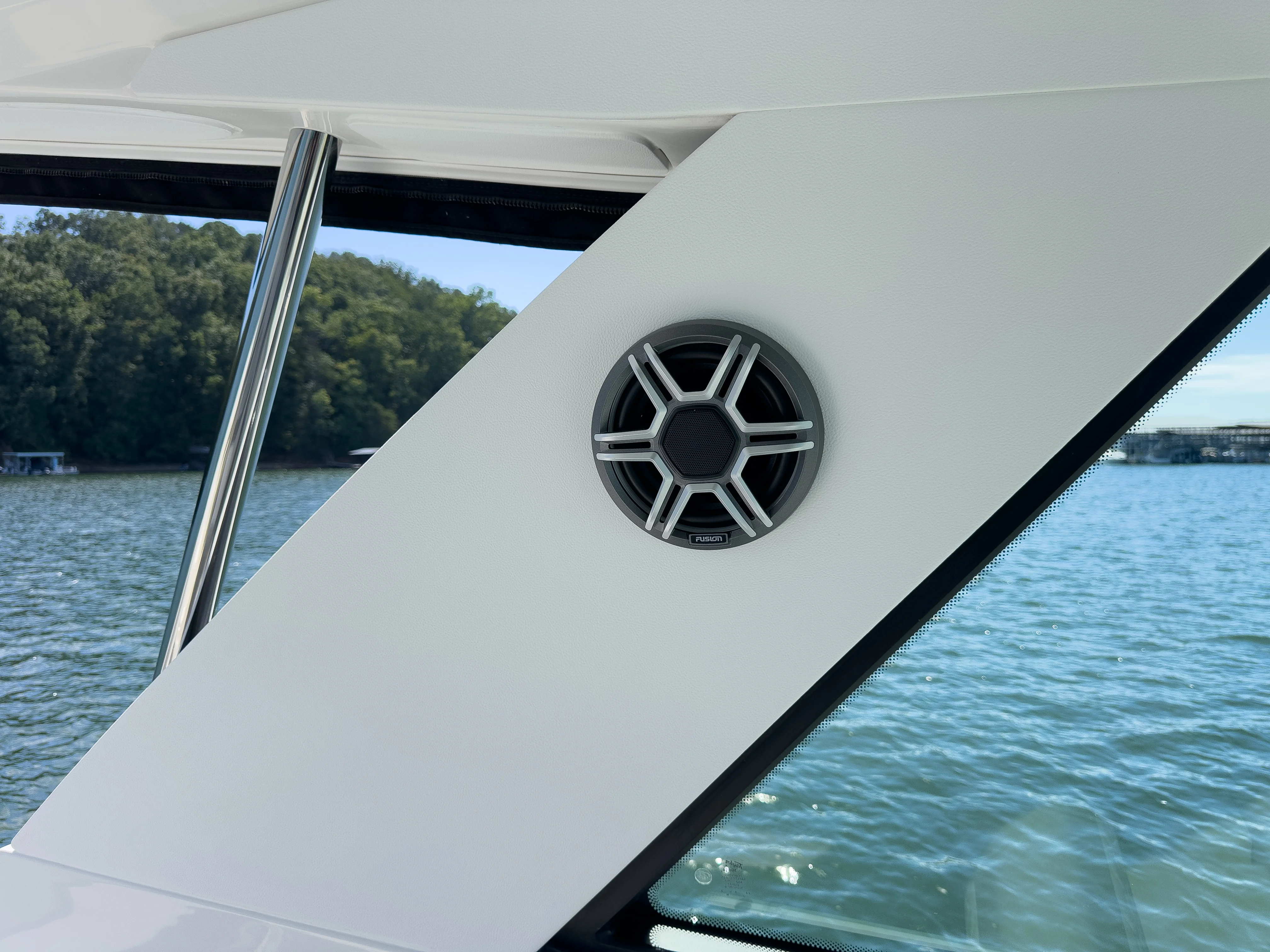 2026 Sea Ray Sundancer 320 Image Thumbnail #22