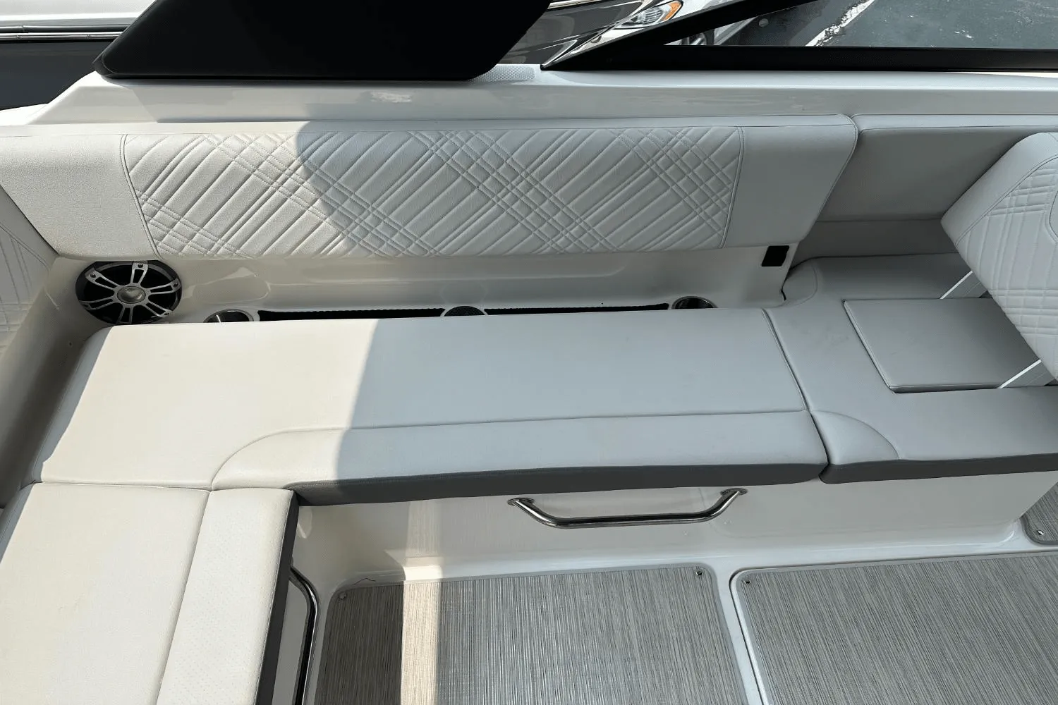 2025 Sea Ray SDX 250 Outboard Image Thumbnail #29