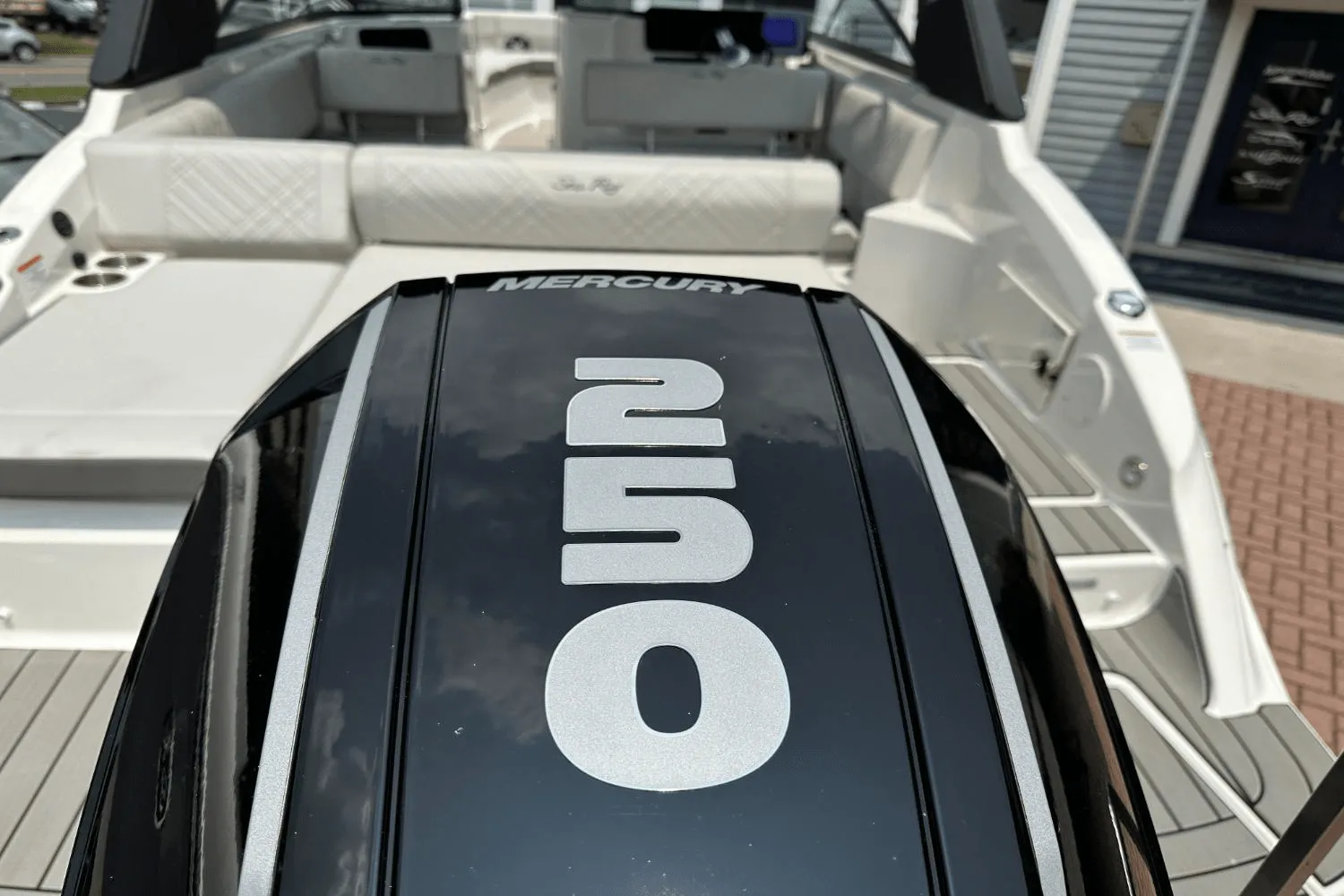 2025 Sea Ray SDX 250 Outboard Image Thumbnail #11