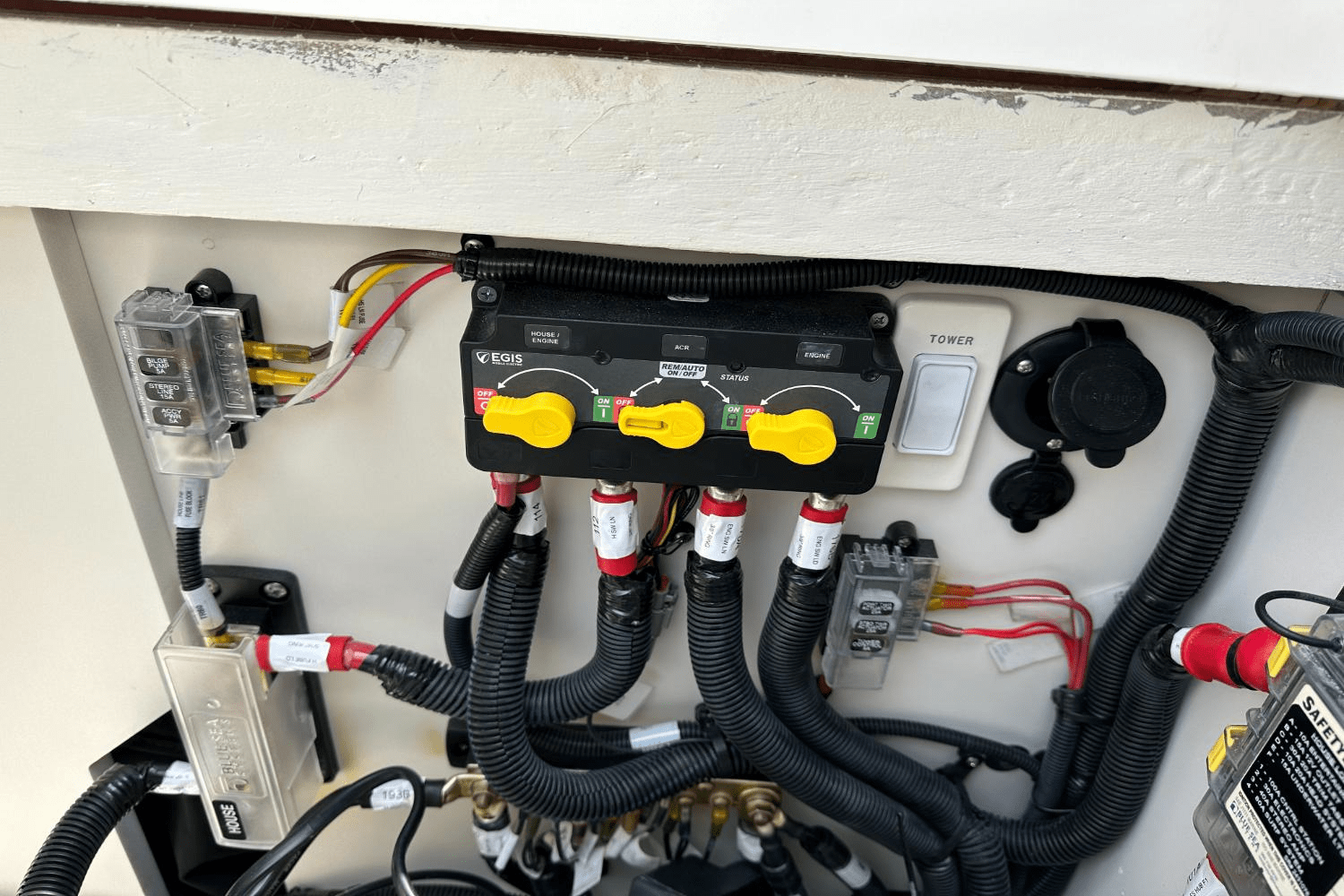 2025 Sea Ray SDX 250 Outboard Image Thumbnail #53