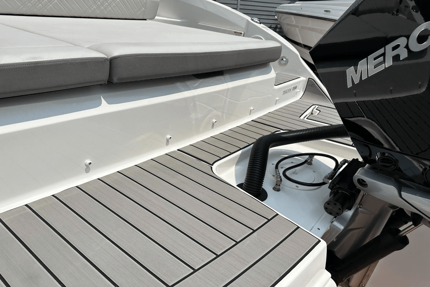 2025 Sea Ray SDX 250 Outboard Image Thumbnail #14