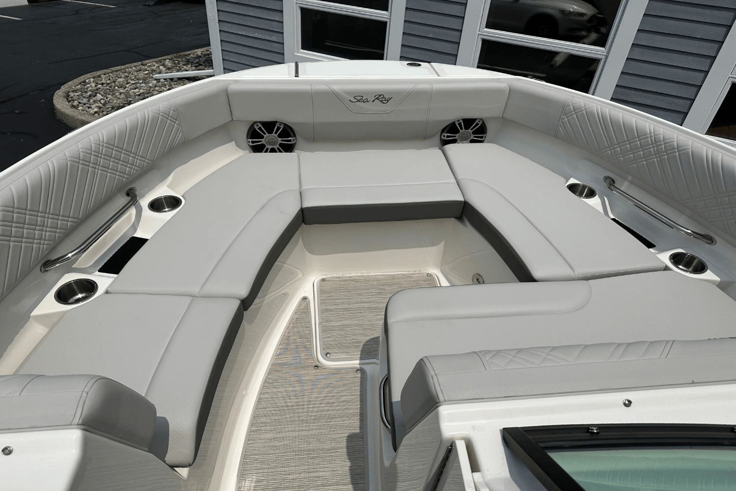 2025 Sea Ray SDX 250 Outboard Image Thumbnail #50