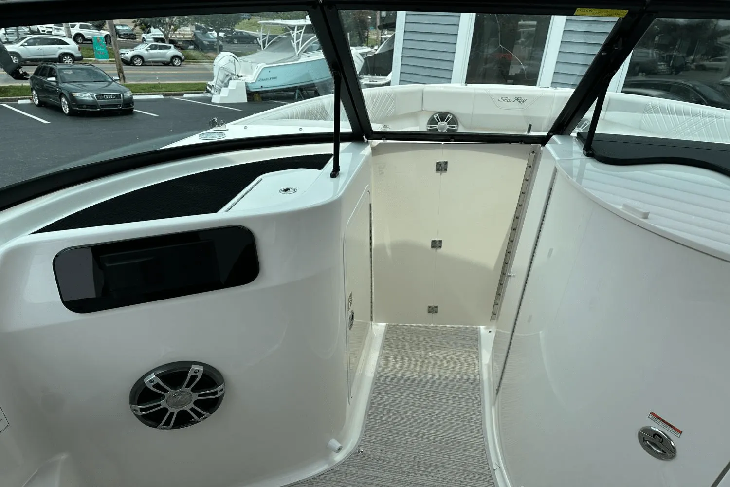 2025 Sea Ray SDX 250 Outboard Image Thumbnail #49