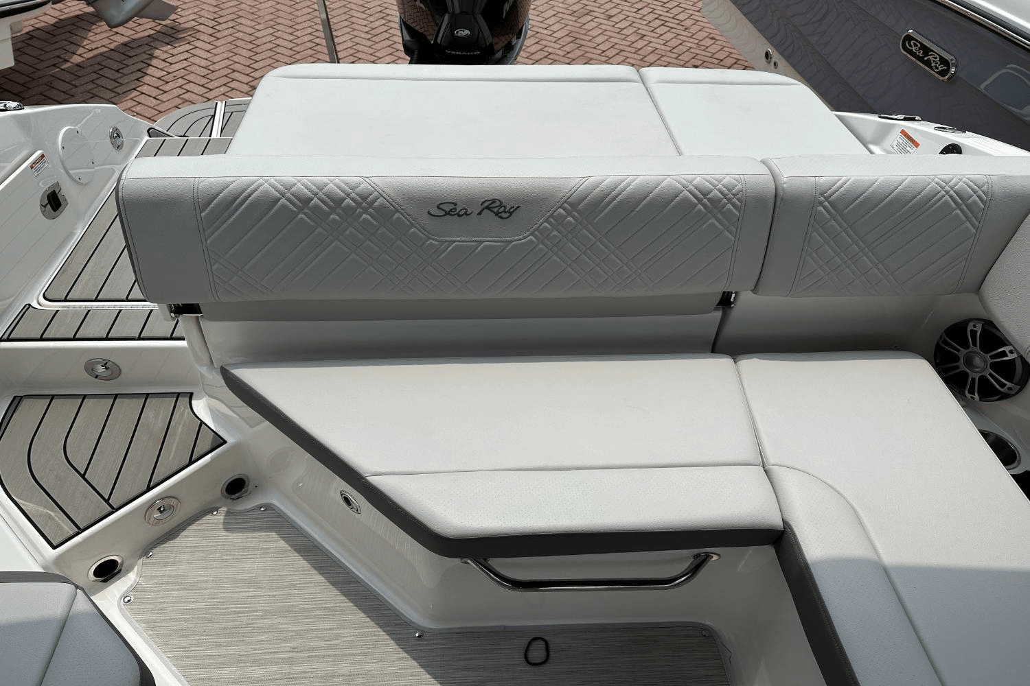 2025 Sea Ray SDX 250 Outboard Image Thumbnail #26