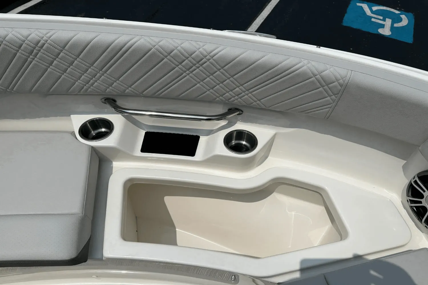 2025 Sea Ray SDX 250 Outboard Image Thumbnail #51