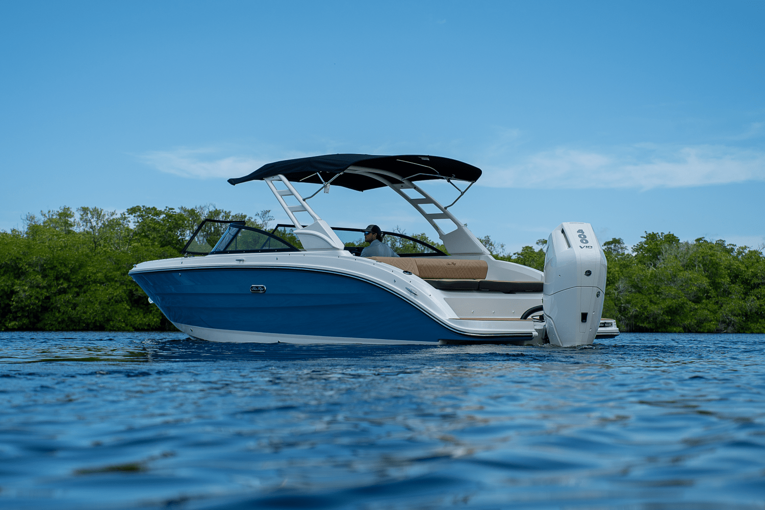 2025 Sea Ray SDX 270 Outboard Image Thumbnail #40