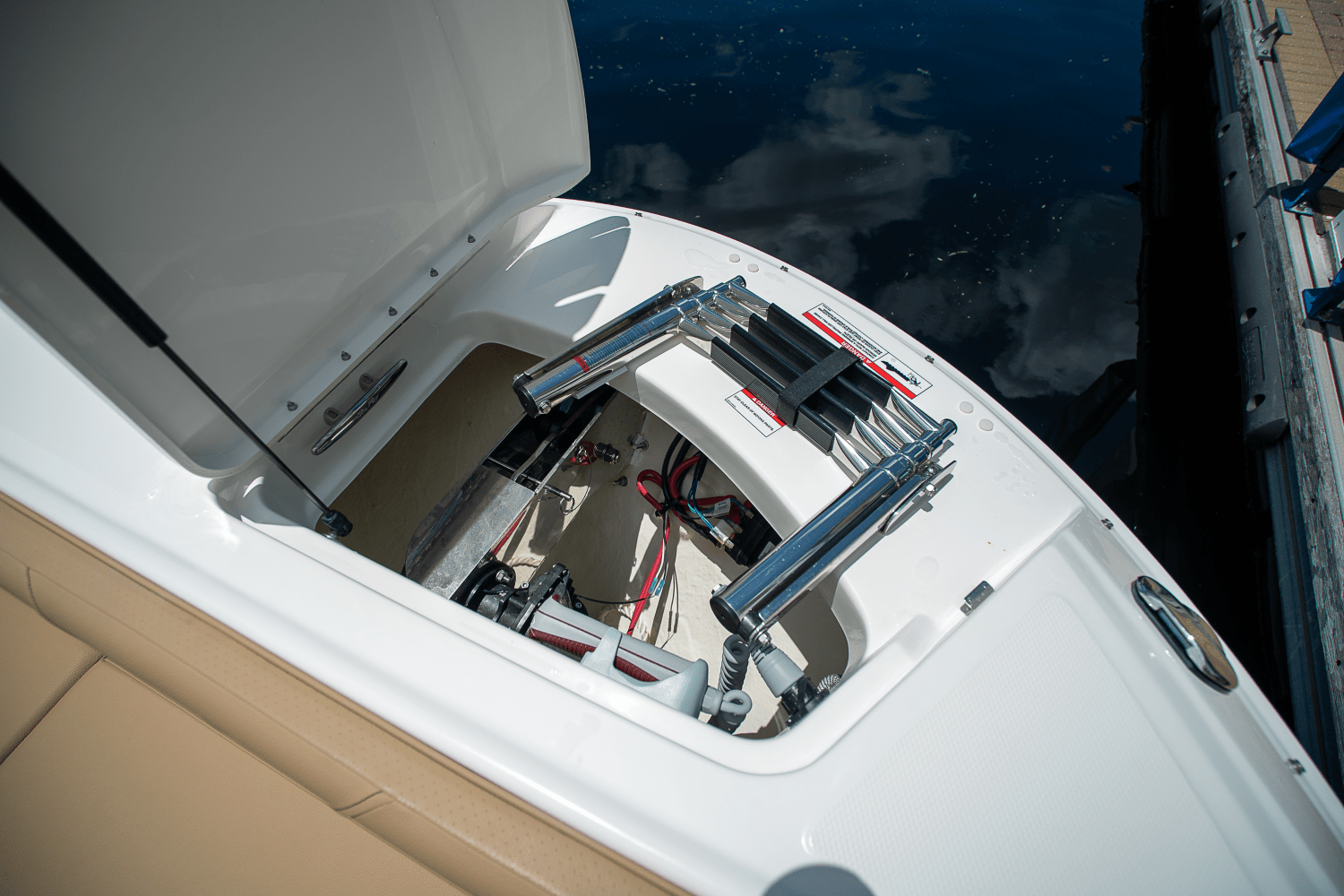 2025 Sea Ray SDX 270 Outboard Image Thumbnail #23