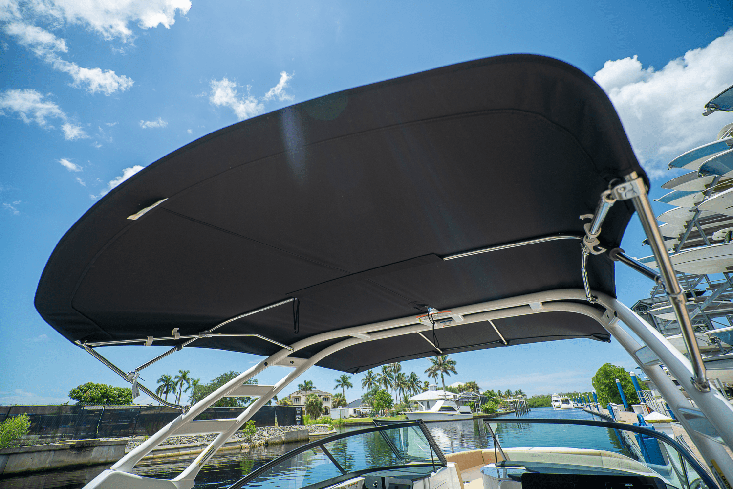 2025 Sea Ray SDX 270 Outboard Image Thumbnail #7