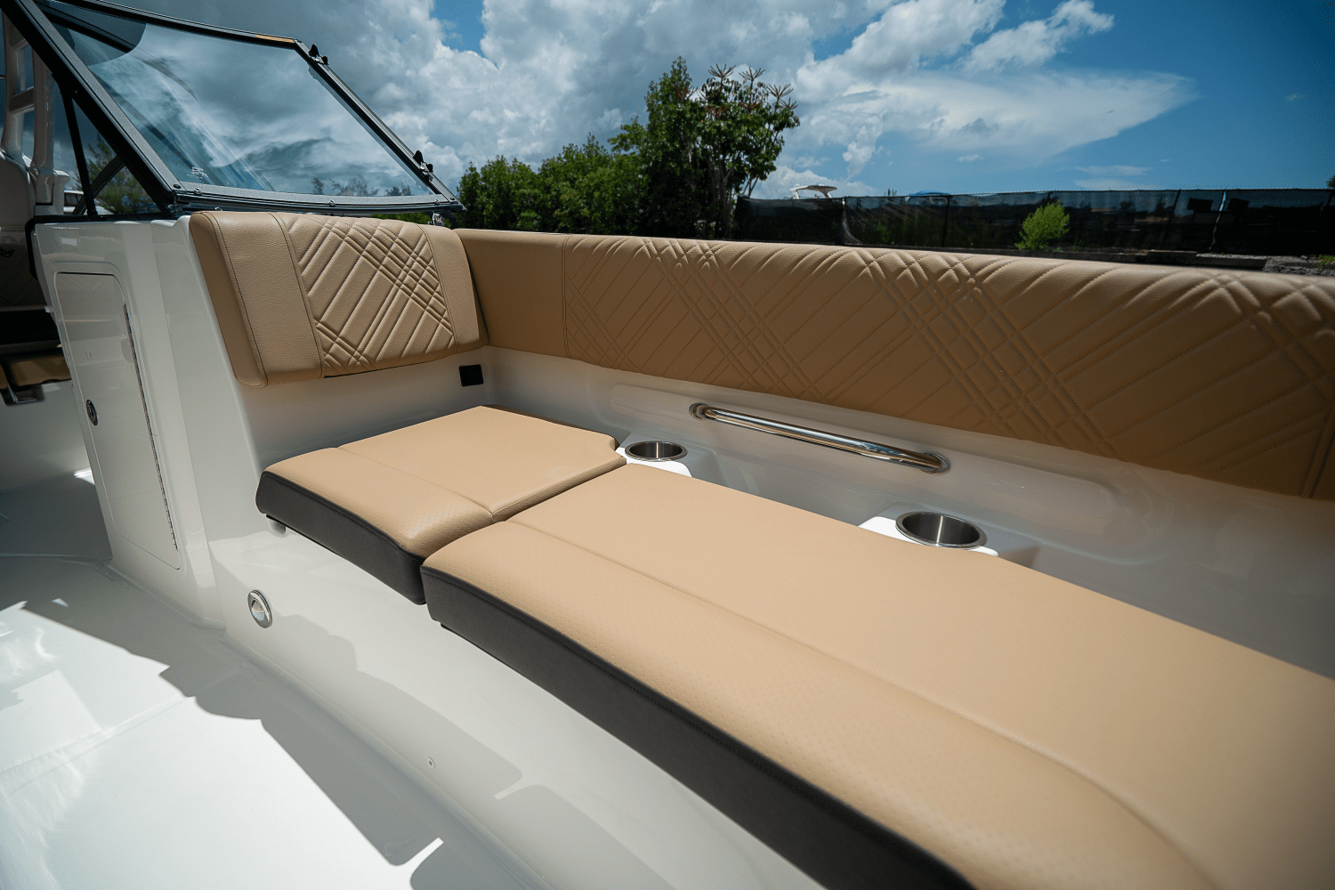 2025 Sea Ray SDX 270 Outboard Image Thumbnail #22