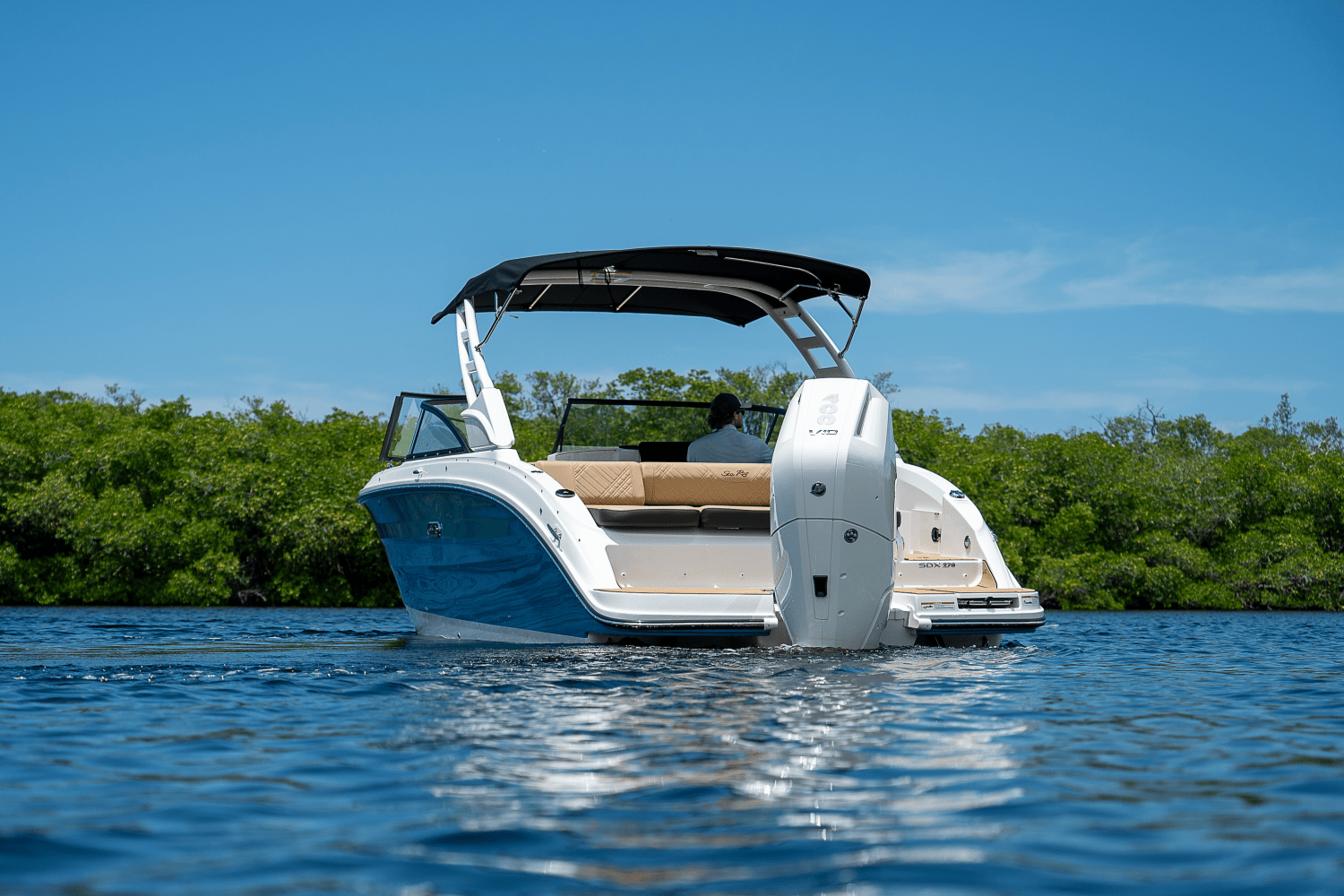 2025 Sea Ray SDX 270 Outboard Image Thumbnail #28
