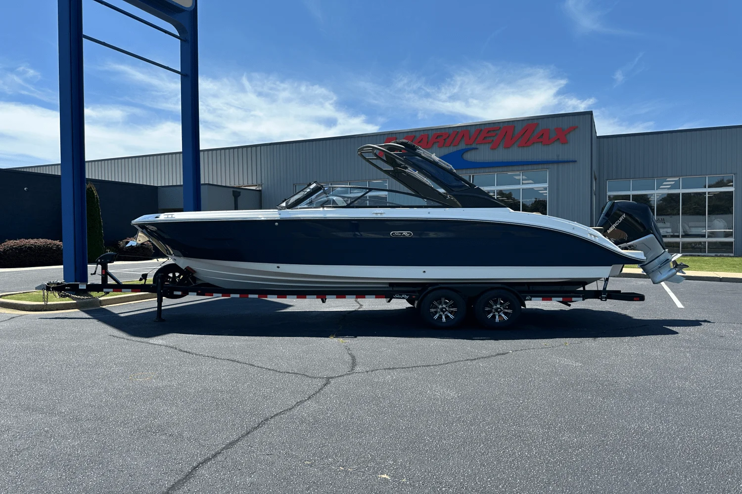 2025 Sea Ray SDX 270 Outboard Image Thumbnail #0