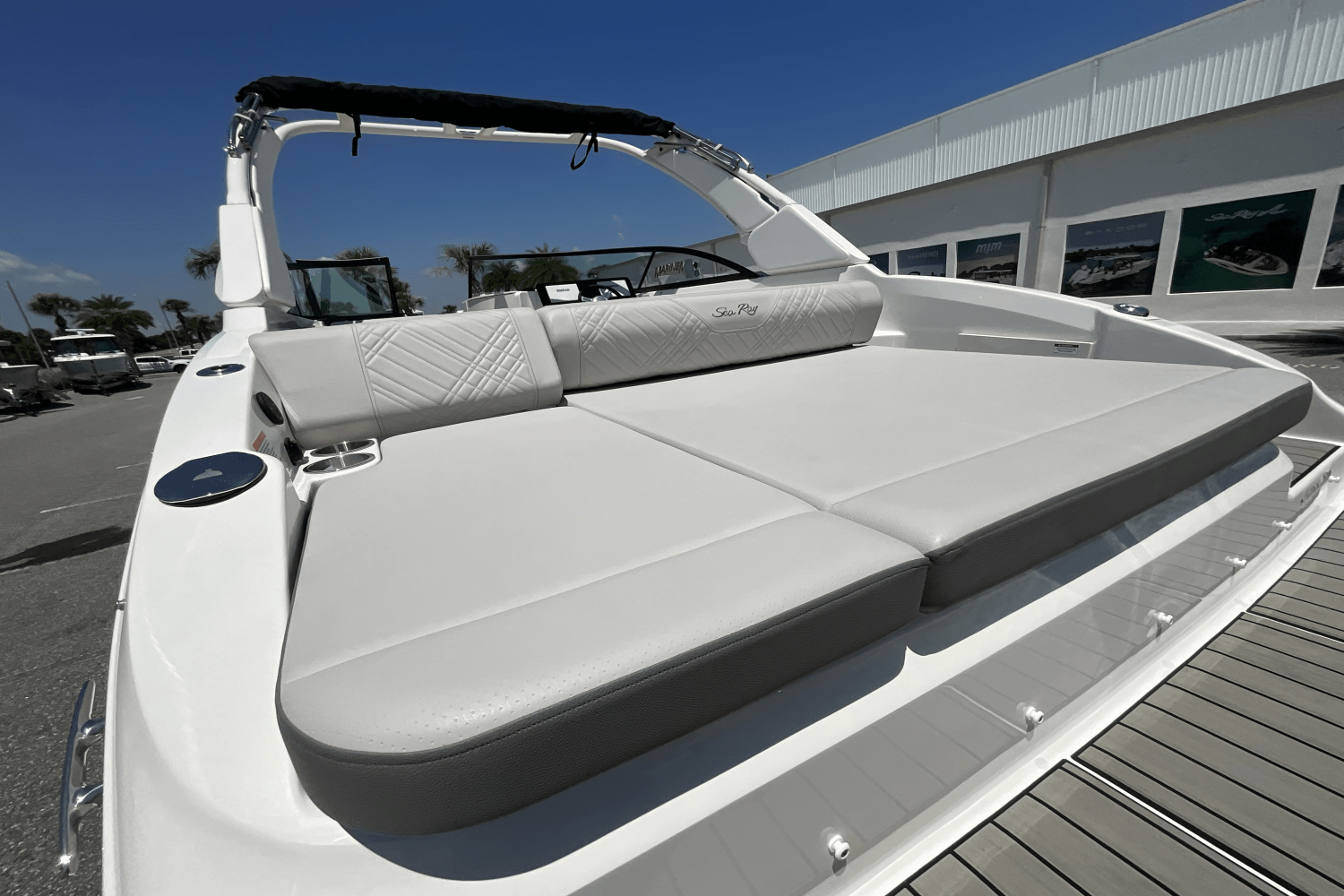 2025 Sea Ray SDX 270 Outboard Image Thumbnail #49
