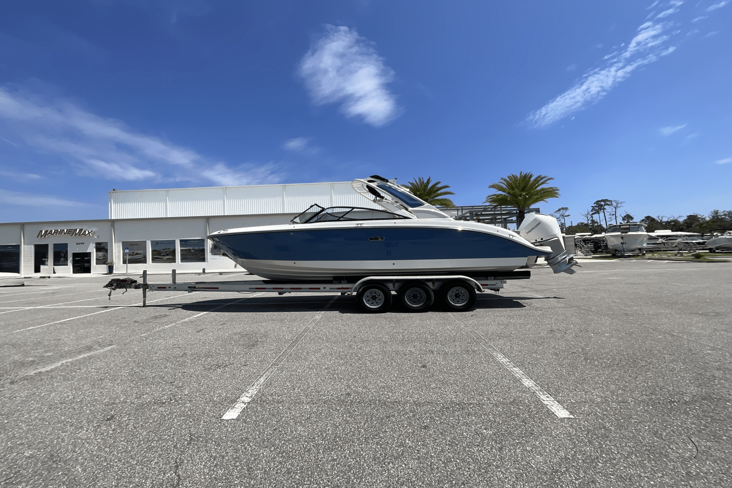 2025 Sea Ray SDX 270 Outboard Image Thumbnail #35