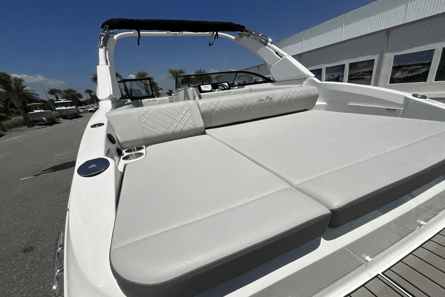 2025 Sea Ray SDX 270 Outboard Image Thumbnail #50