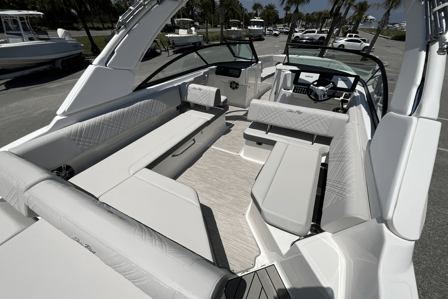 2025 Sea Ray SDX 270 Outboard Image Thumbnail #47
