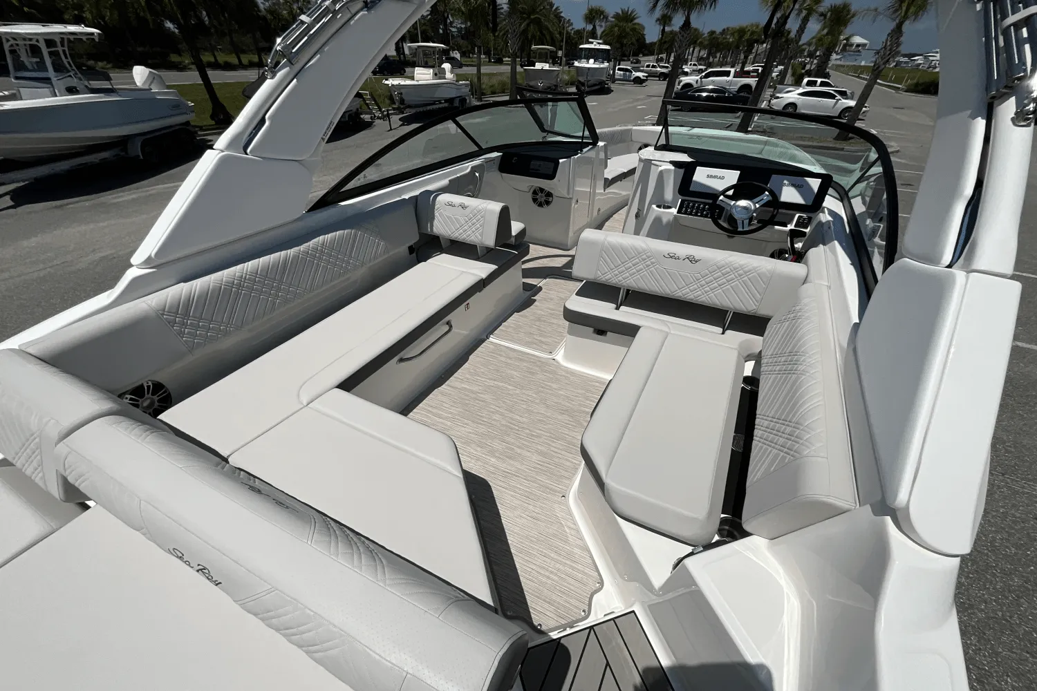 2025 Sea Ray SDX 270 Outboard Image Thumbnail #10