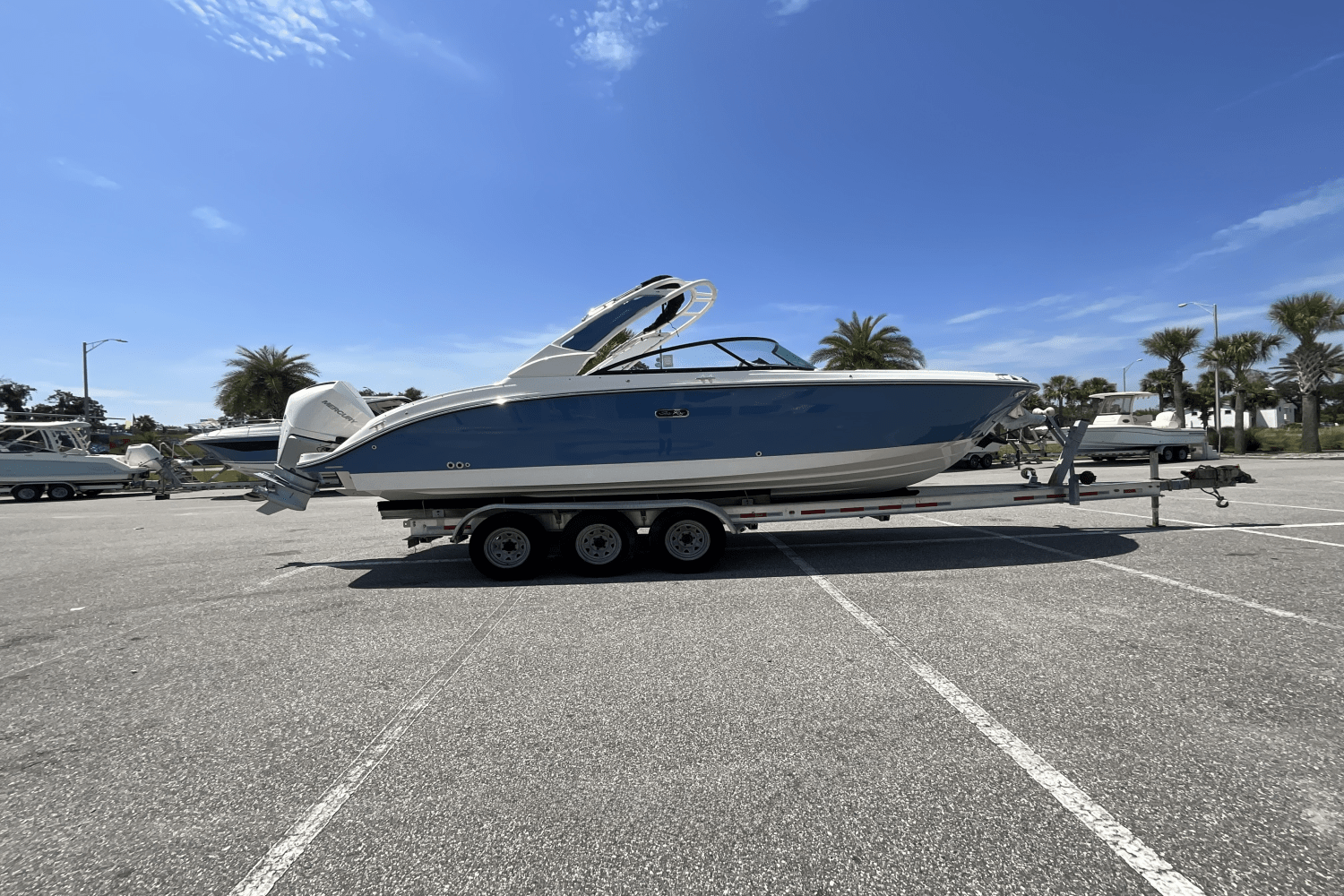 2025 Sea Ray SDX 270 Outboard Image Thumbnail #37