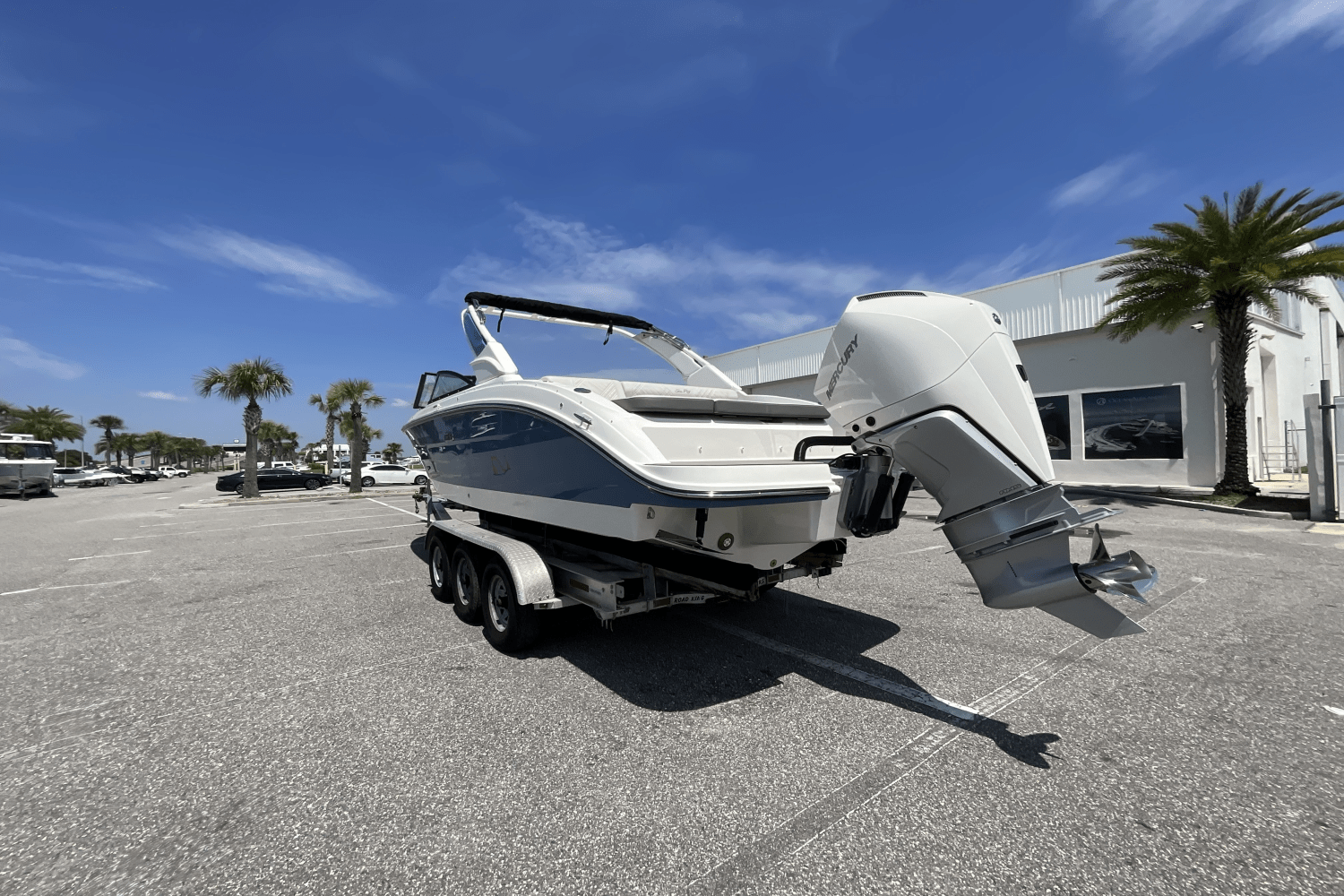 2025 Sea Ray SDX 270 Outboard Image Thumbnail #34