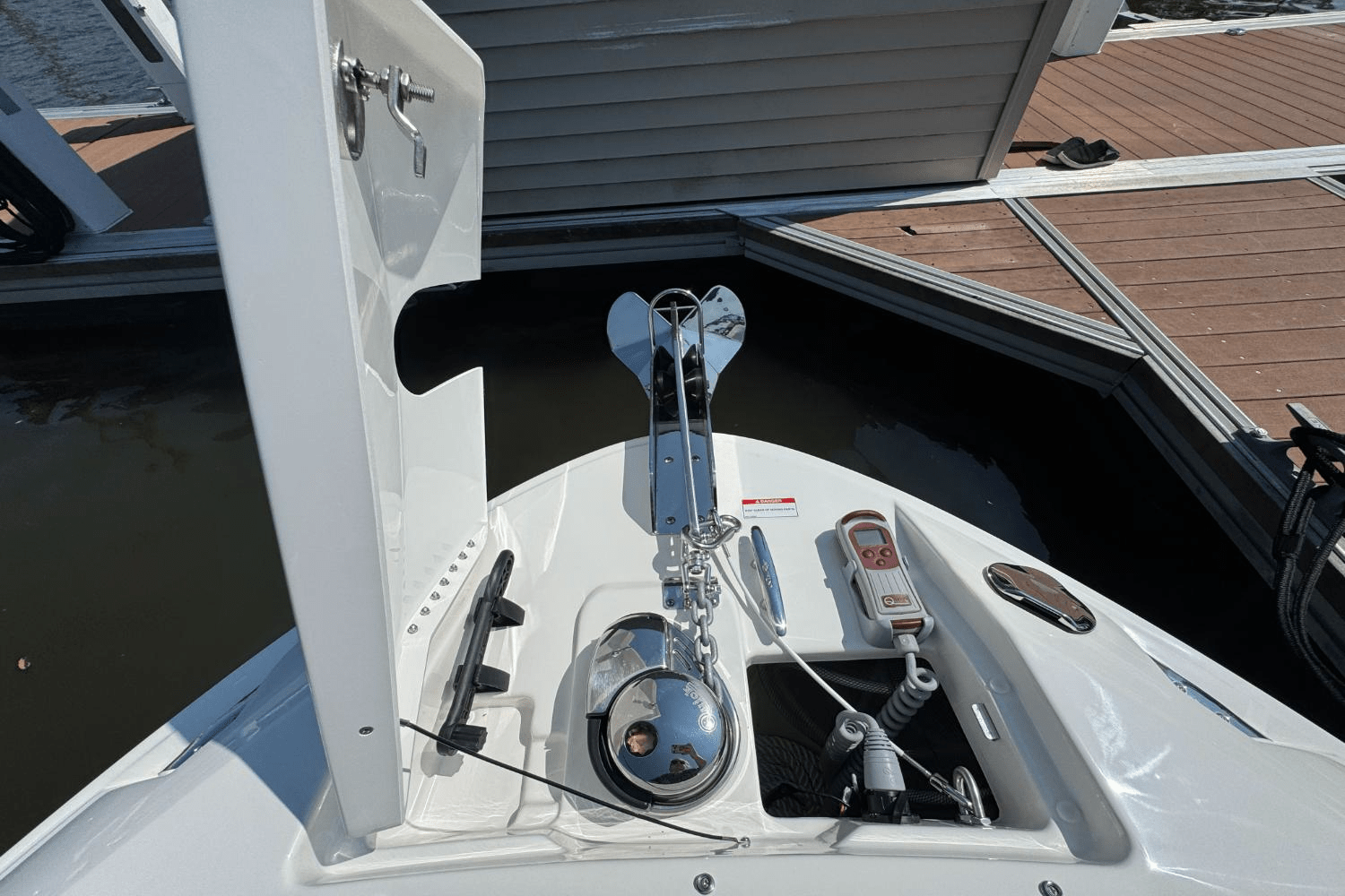 2025 Sea Ray SLX 260 Outboard Image Thumbnail #26