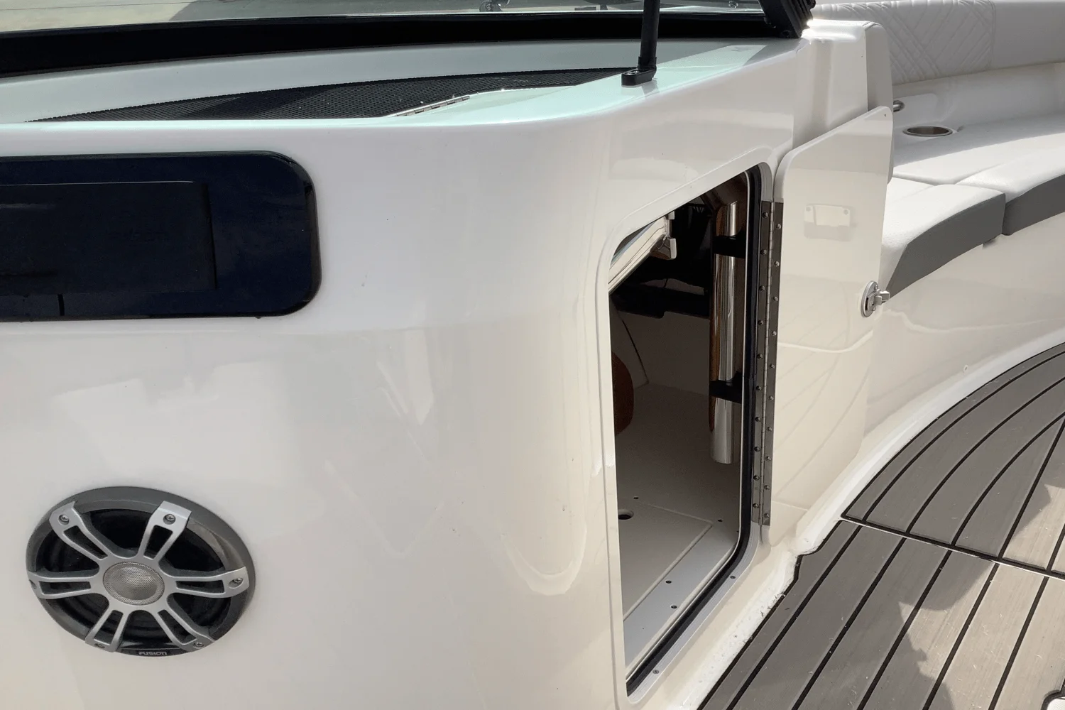 2025 Sea Ray 250 SDX Image Thumbnail #26