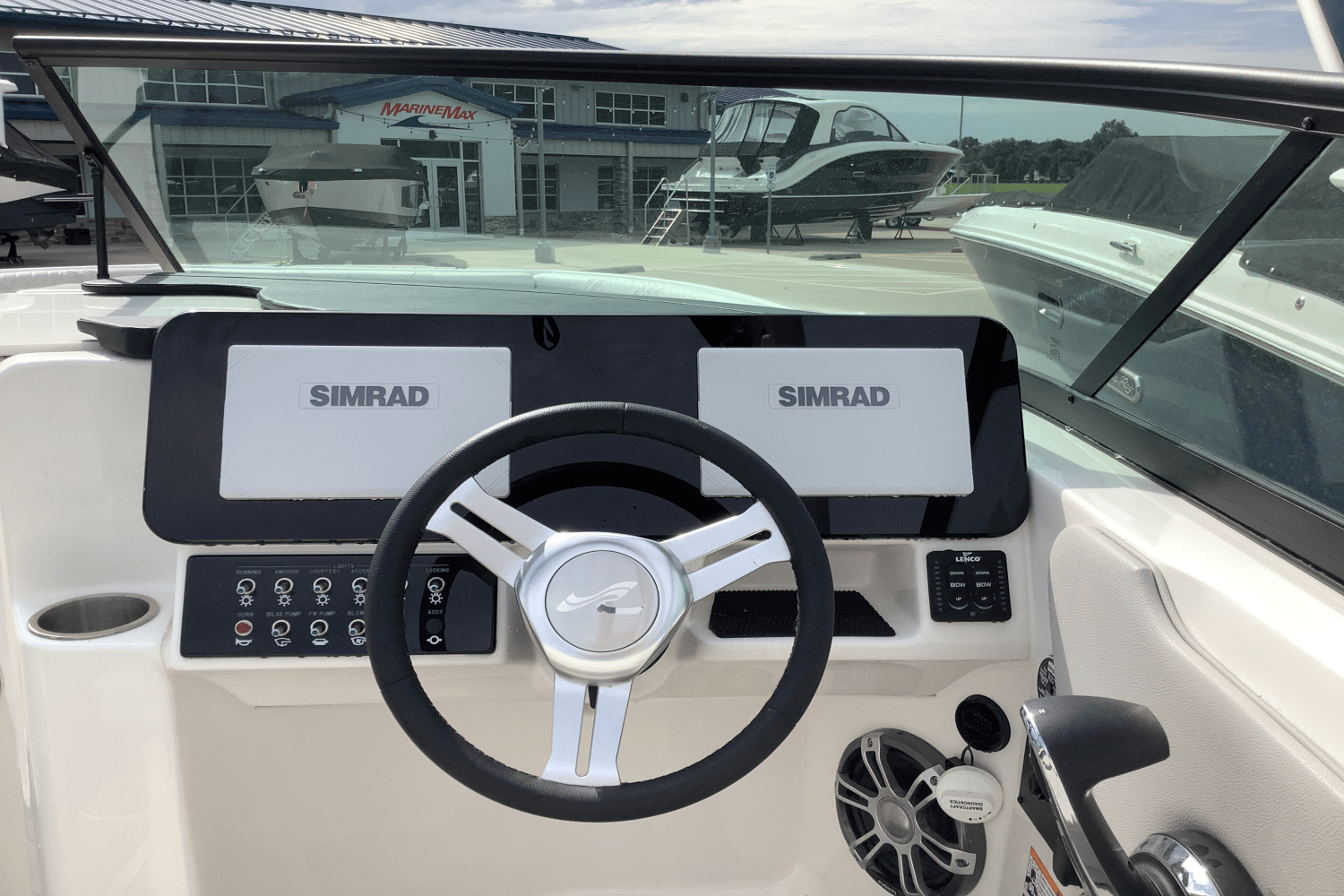 2025 Sea Ray 250 SDX Image Thumbnail #20