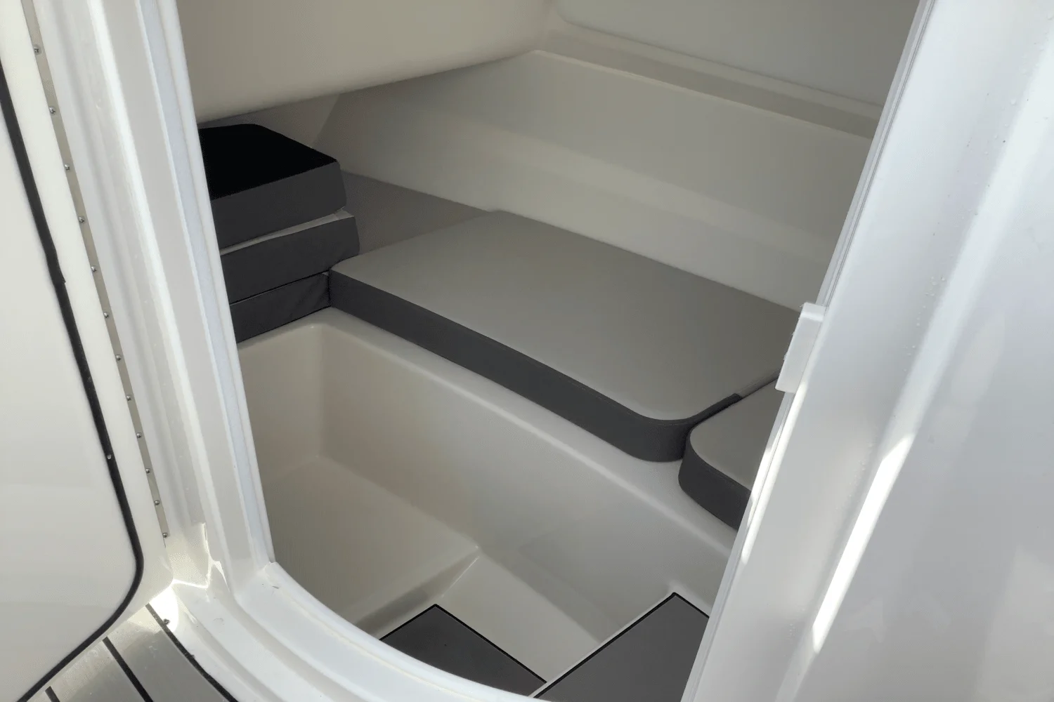 2025 Sea Ray 250 SDX Image Thumbnail #25