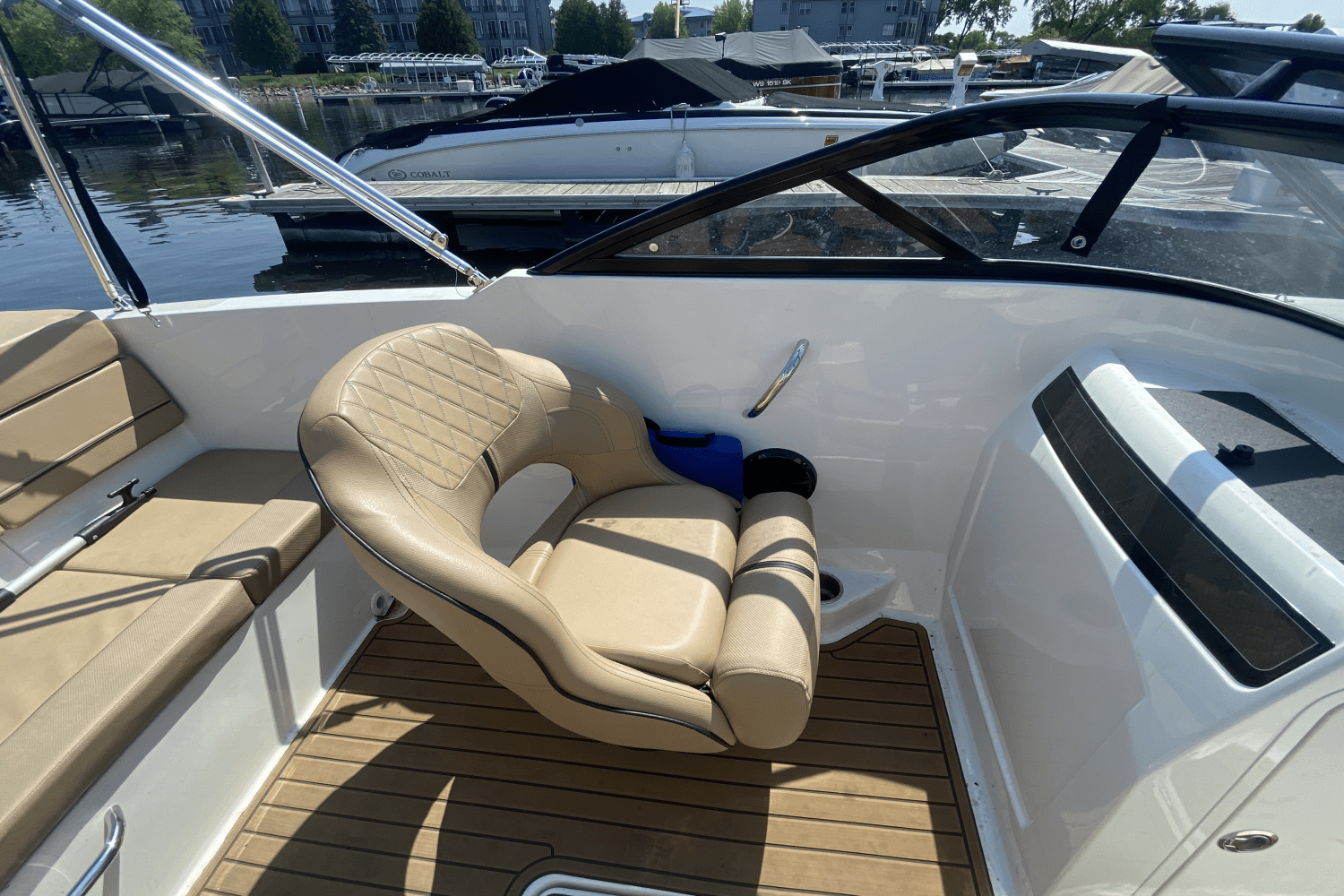 2022 Bayliner VR4 Bowrider I/O Image Thumbnail #18