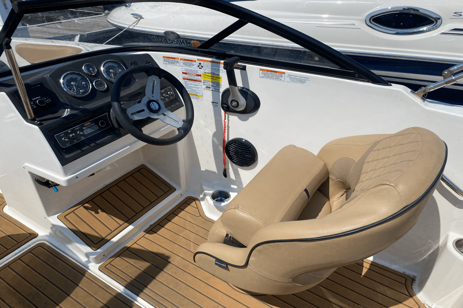 2022 Bayliner VR4 Bowrider I/O Image Thumbnail #13