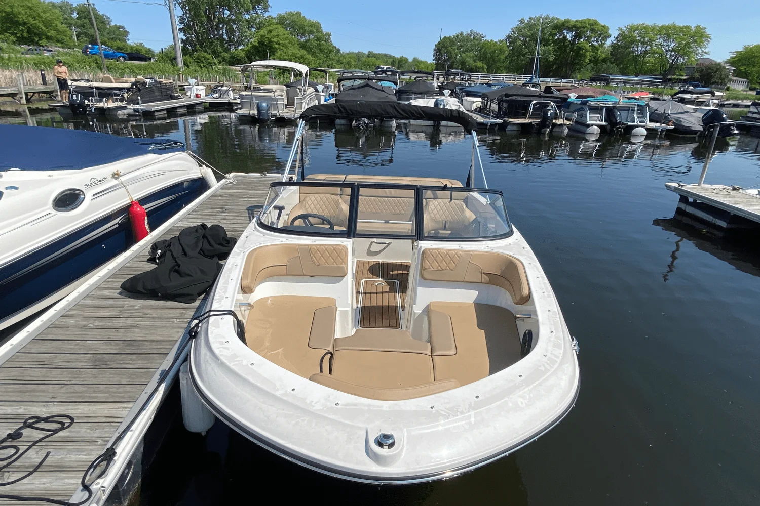 2022 Bayliner VR4 Bowrider I/O Image Thumbnail #1