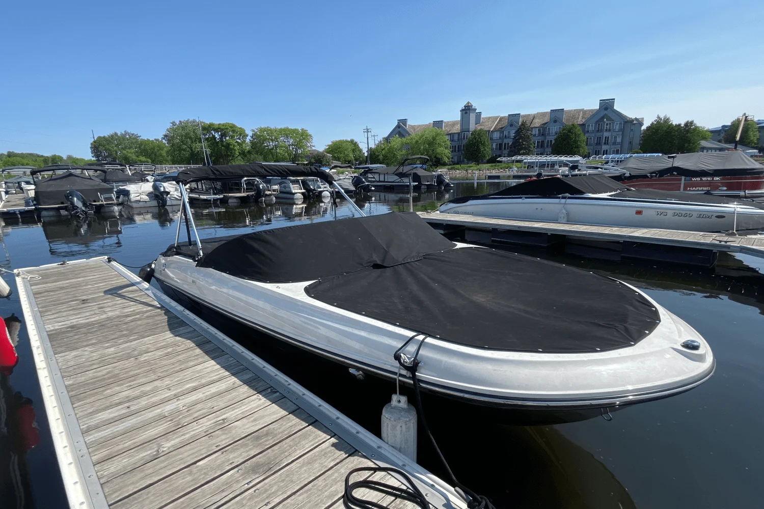 2022 Bayliner VR4 Bowrider I/O Image Thumbnail #7