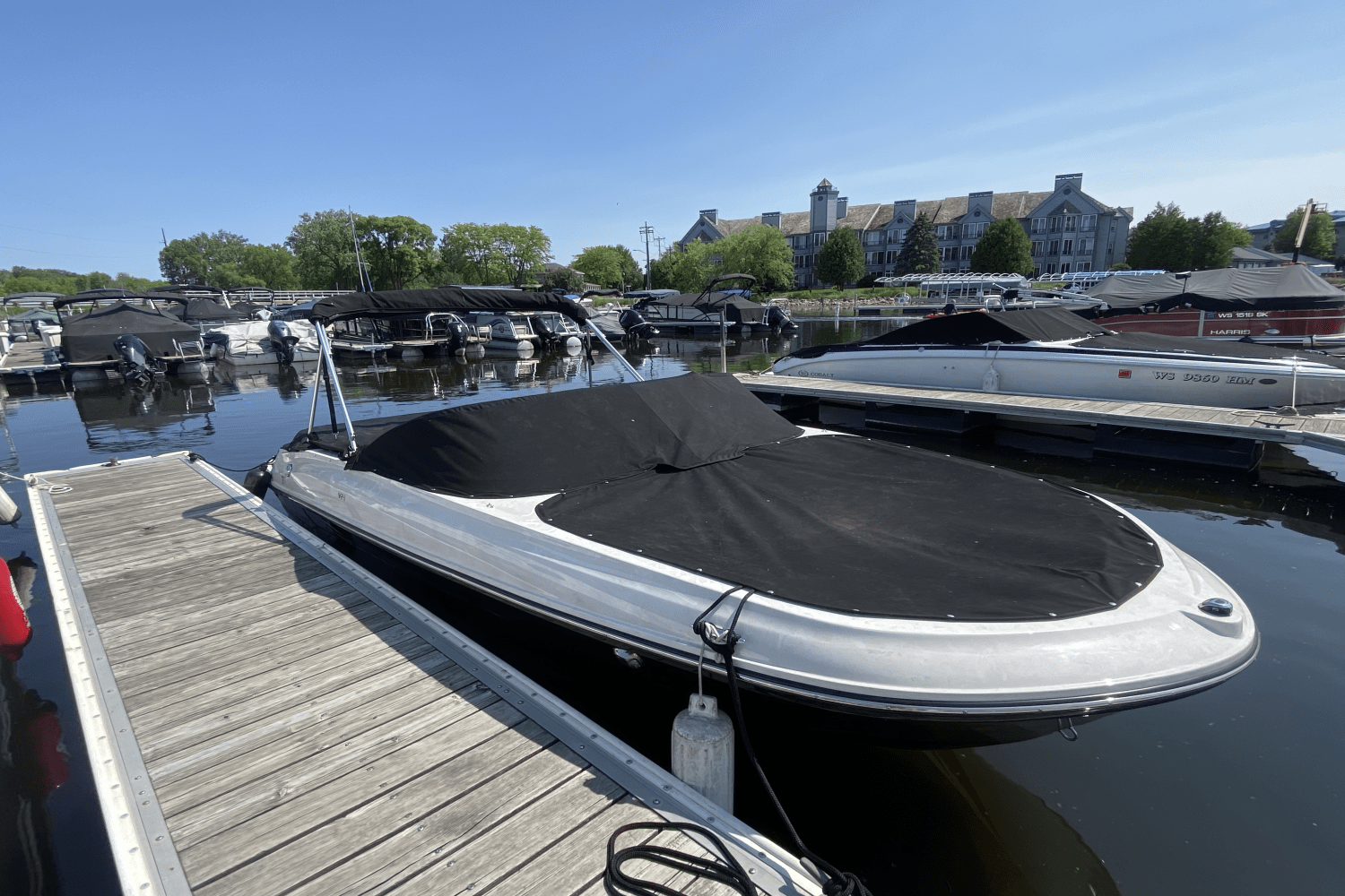 2022 Bayliner VR4 Bowrider I/O Image Thumbnail #7