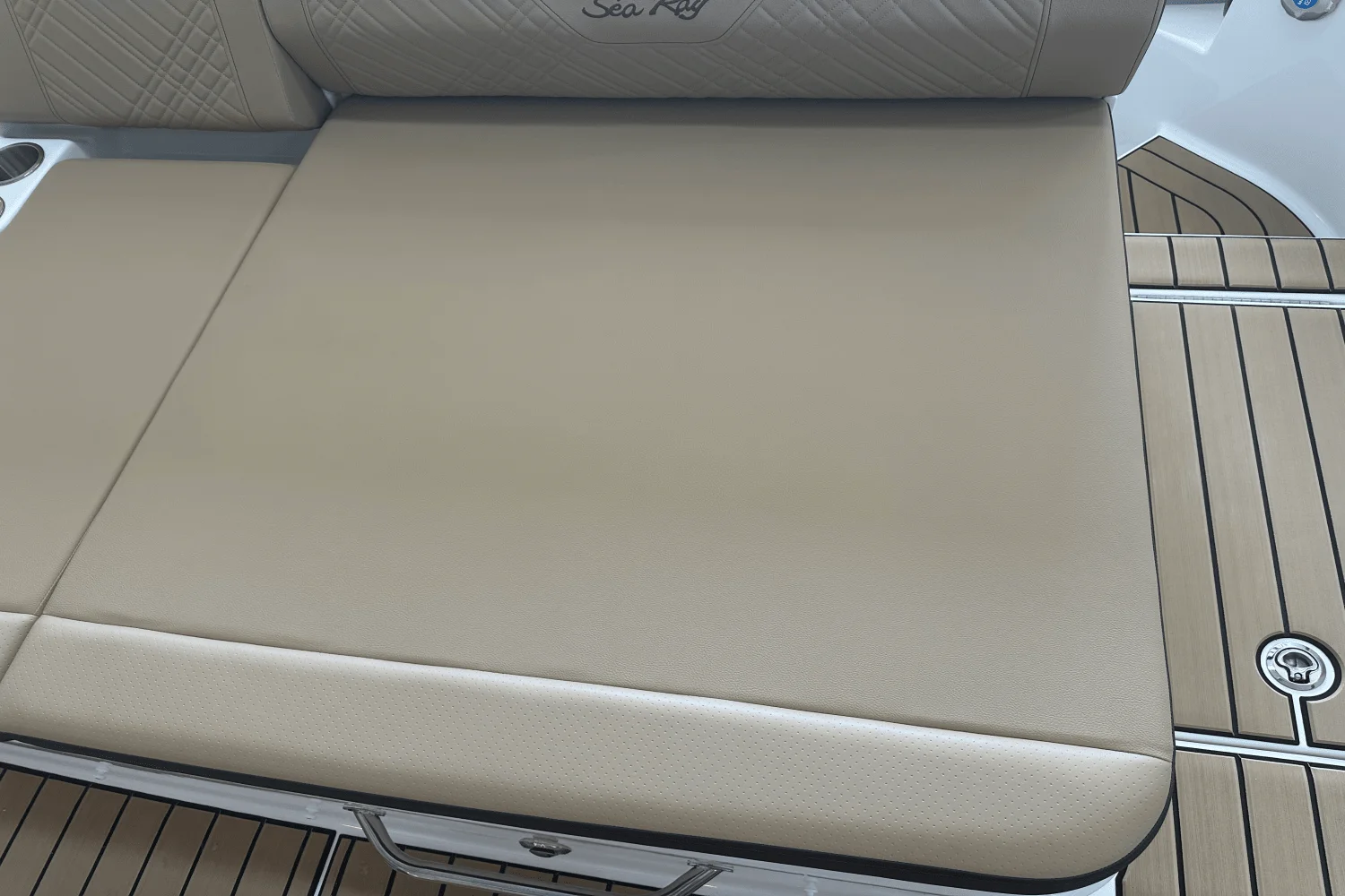 2025 Sea Ray 250 SDX Image Thumbnail #9