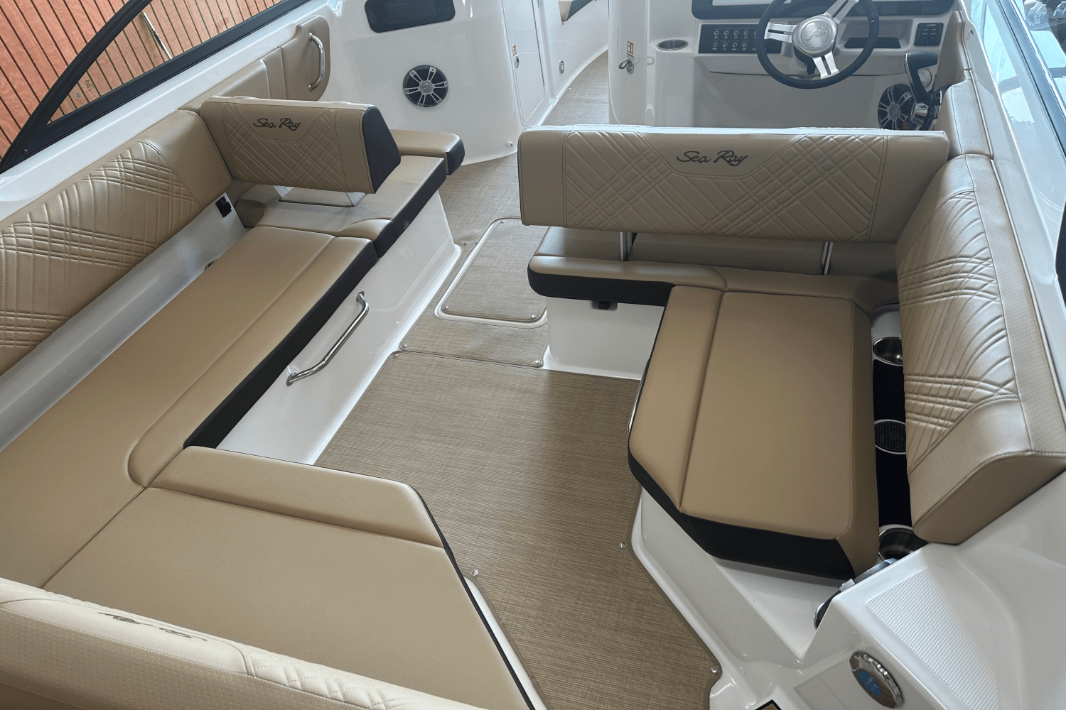 2025 Sea Ray 250 SDX Image Thumbnail #8