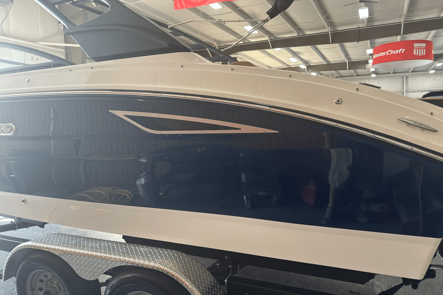 2025 Sea Ray 250 SDX Image Thumbnail #2