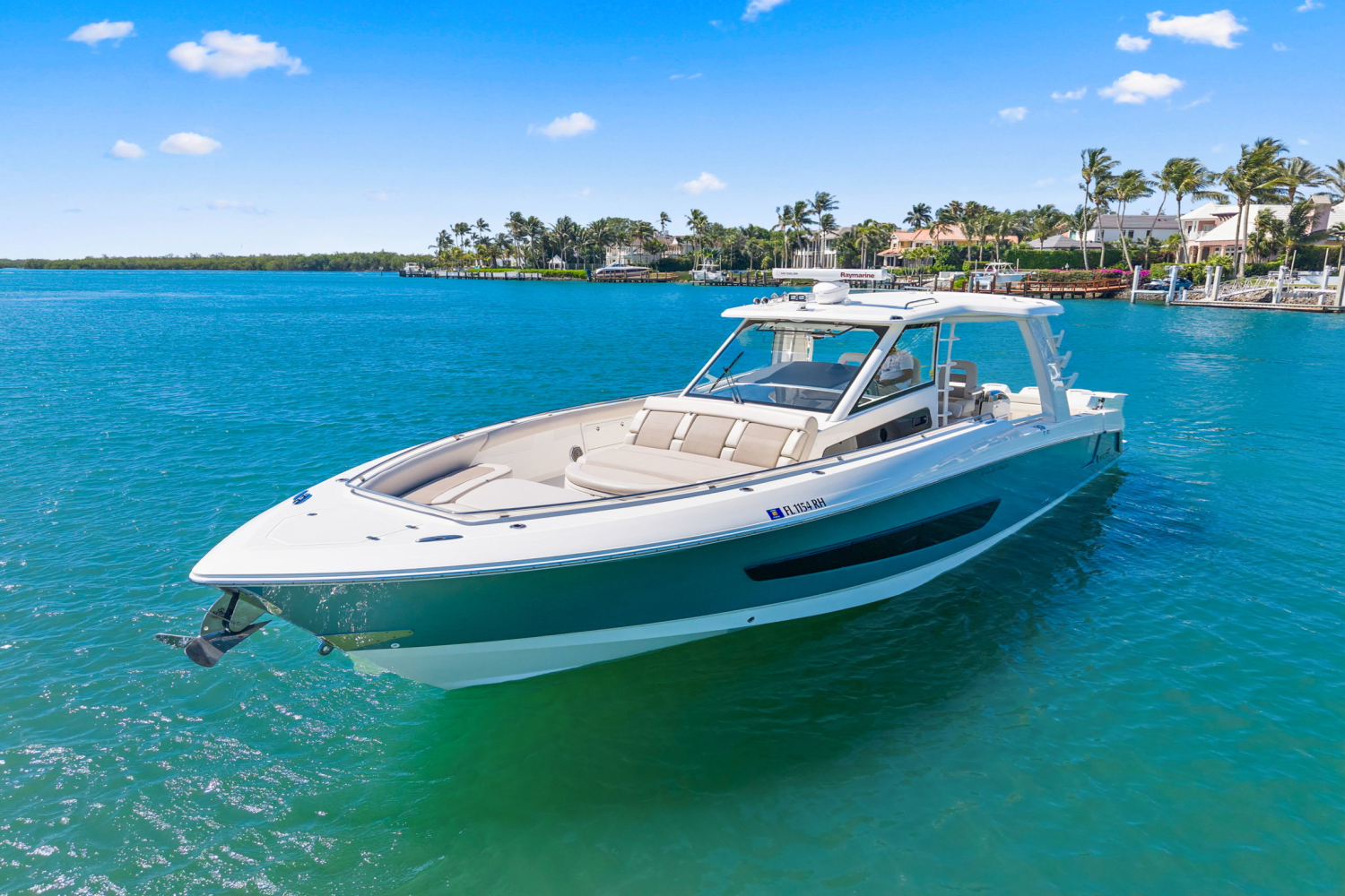 2017 Boston Whaler 420 OUTRAGE Image Thumbnail #9