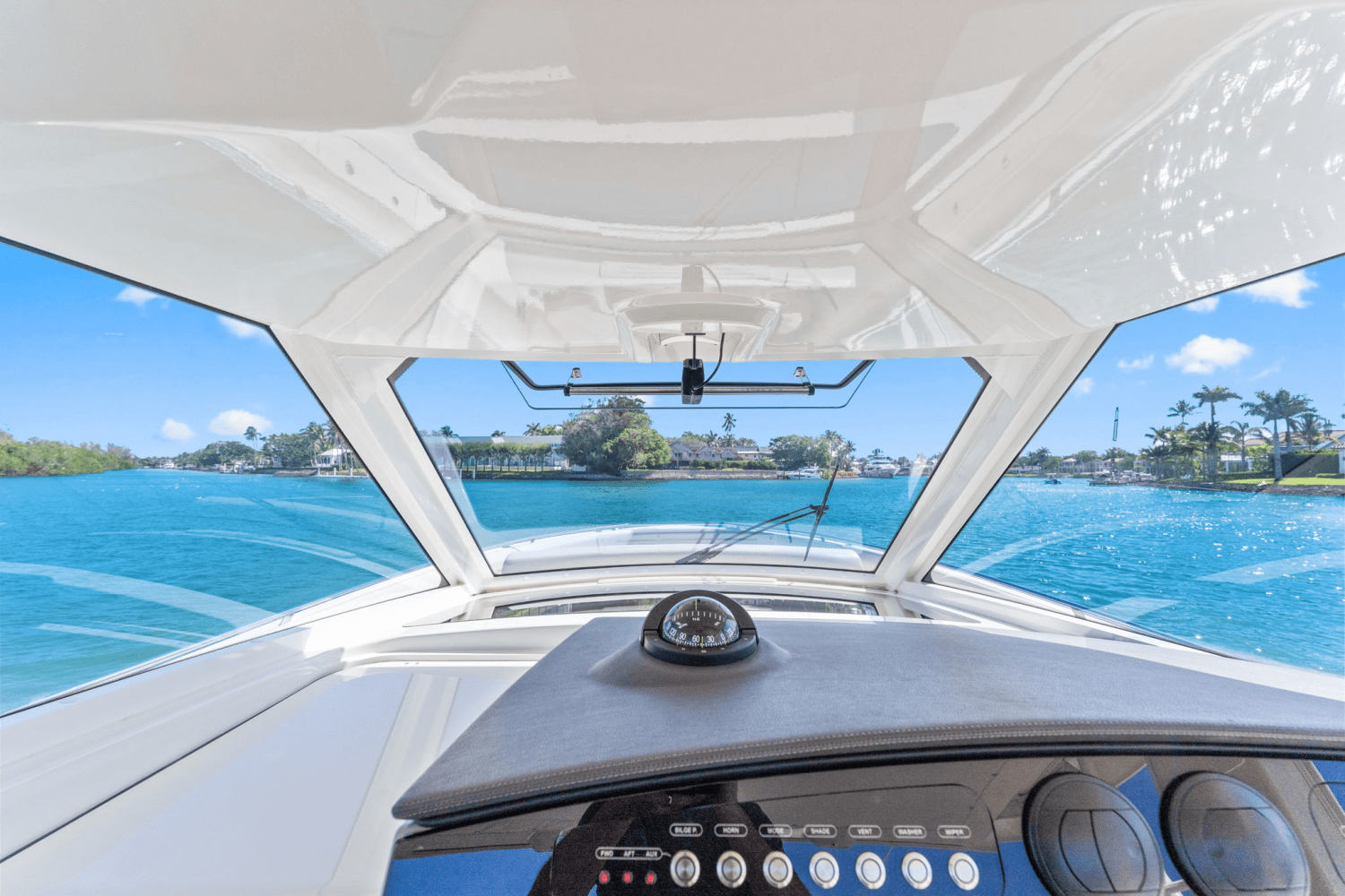 2017 Boston Whaler 420 OUTRAGE Image Thumbnail #24
