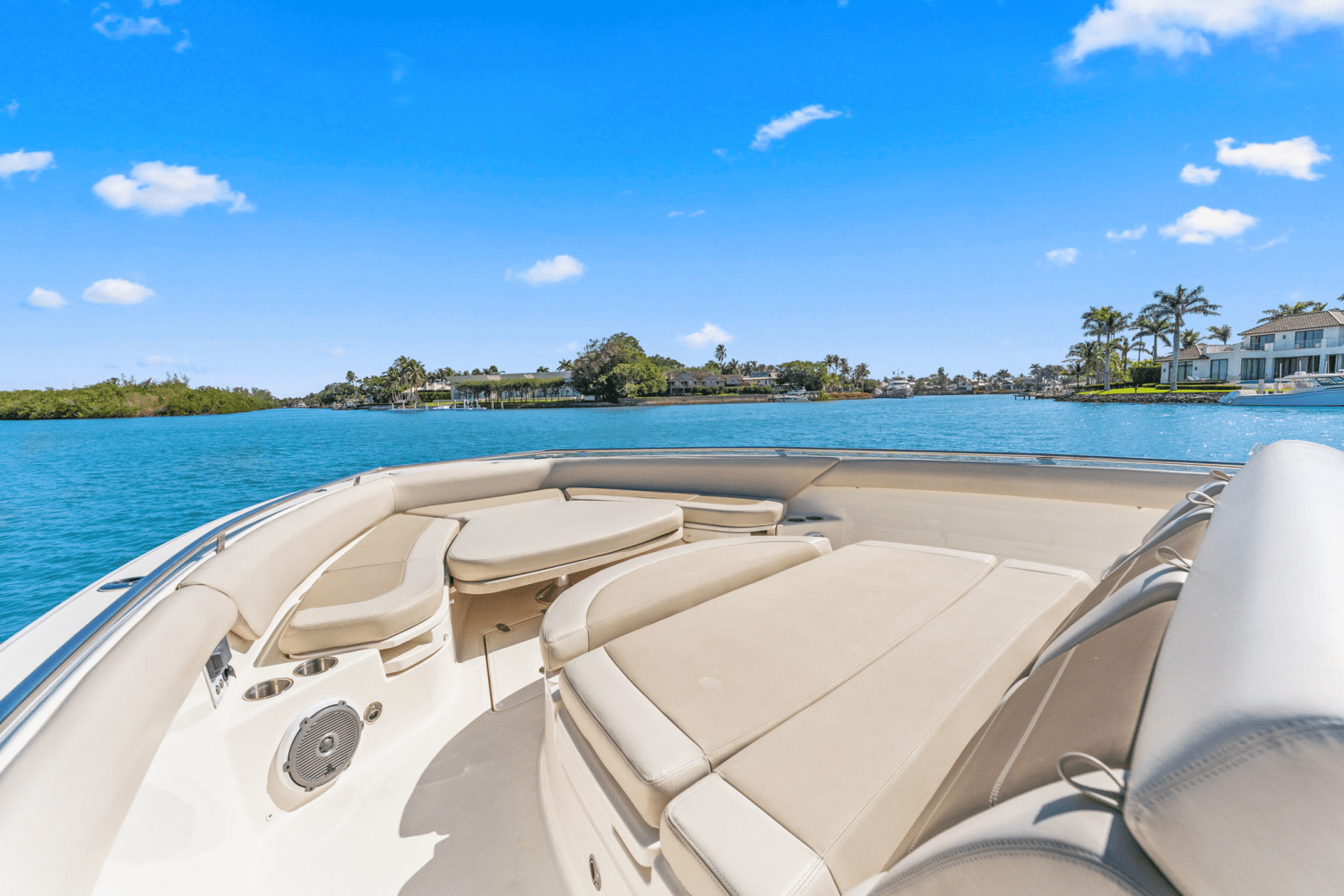 2017 Boston Whaler 420 OUTRAGE Image Thumbnail #14