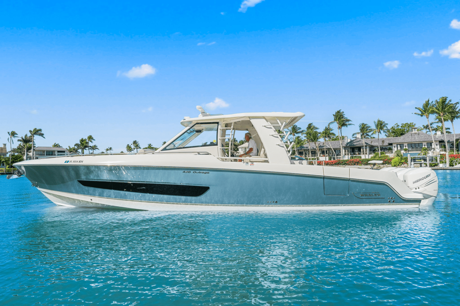 2017 Boston Whaler 420 OUTRAGE Image Thumbnail #7