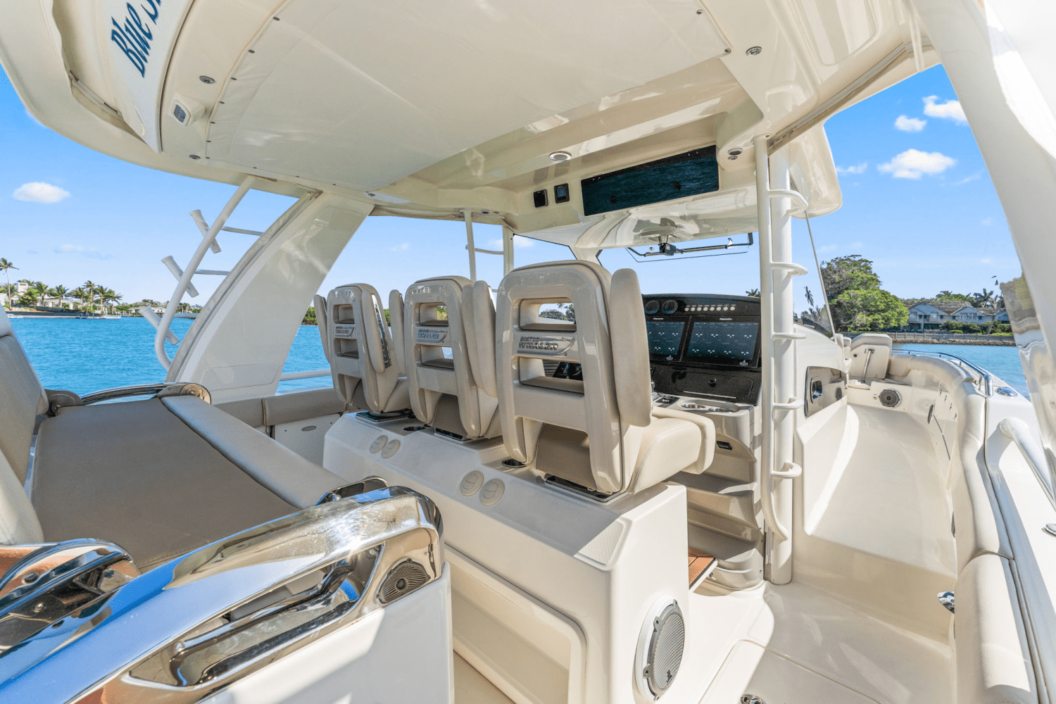 2017 Boston Whaler 420 OUTRAGE Image Thumbnail #26