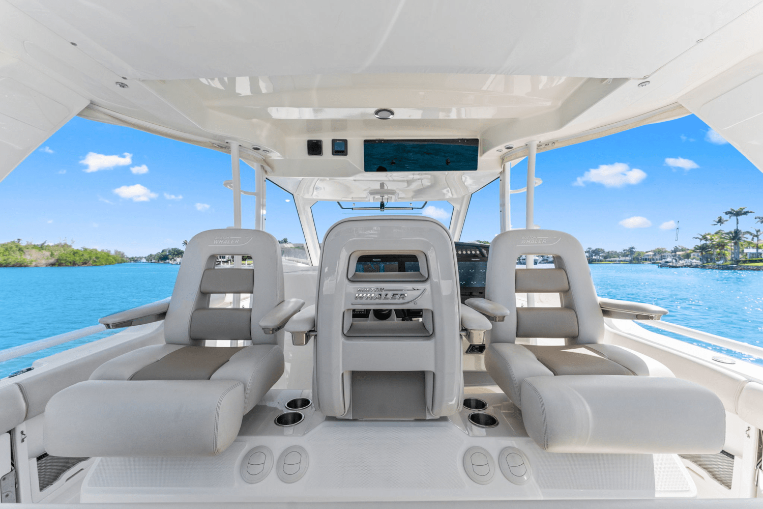 2017 Boston Whaler 420 OUTRAGE Image Thumbnail #28