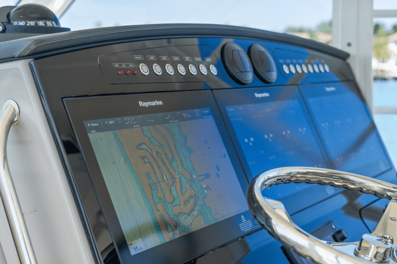 2017 Boston Whaler 420 OUTRAGE Image Thumbnail #22