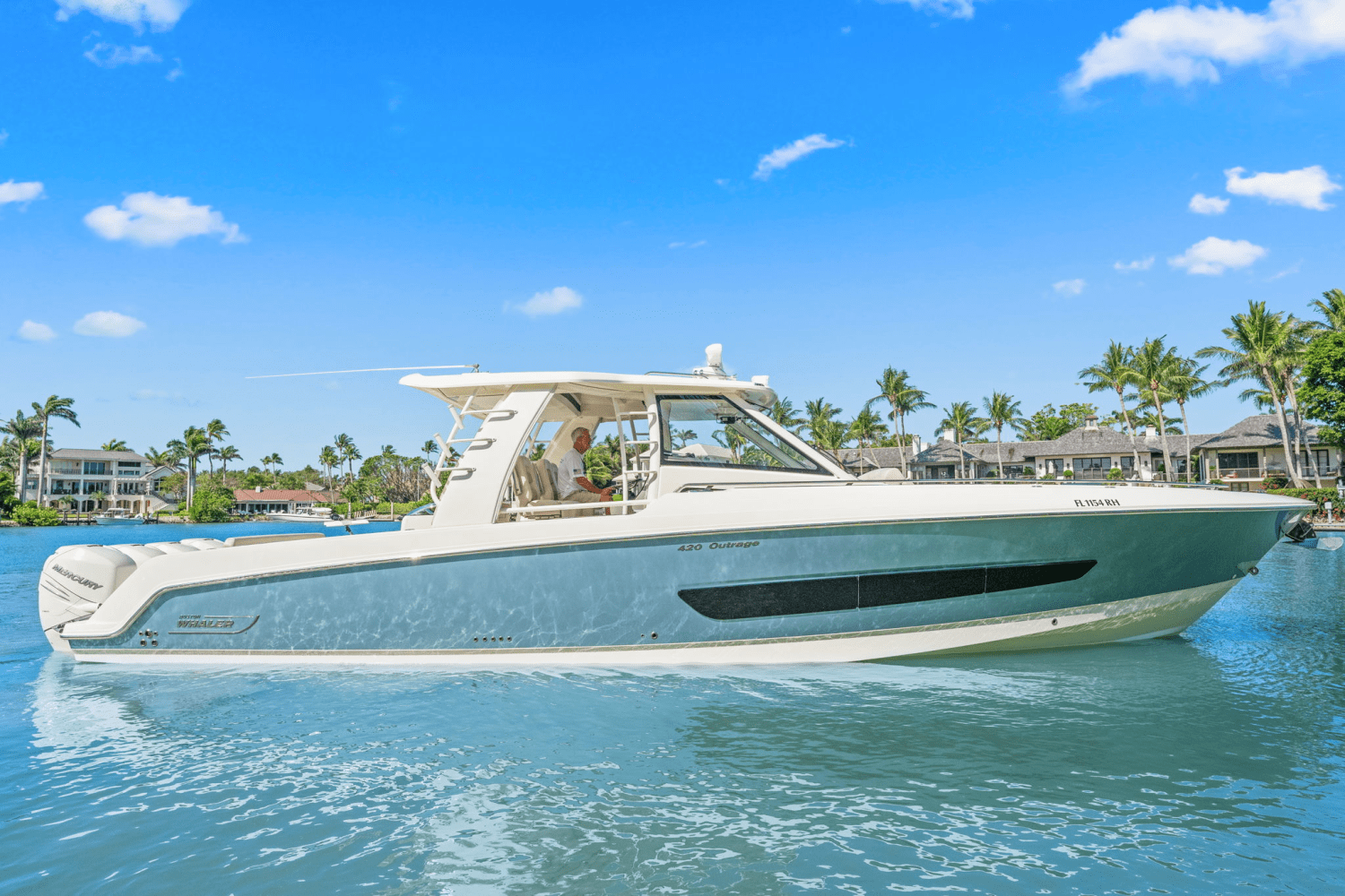 2017 Boston Whaler 420 OUTRAGE Image Thumbnail #1
