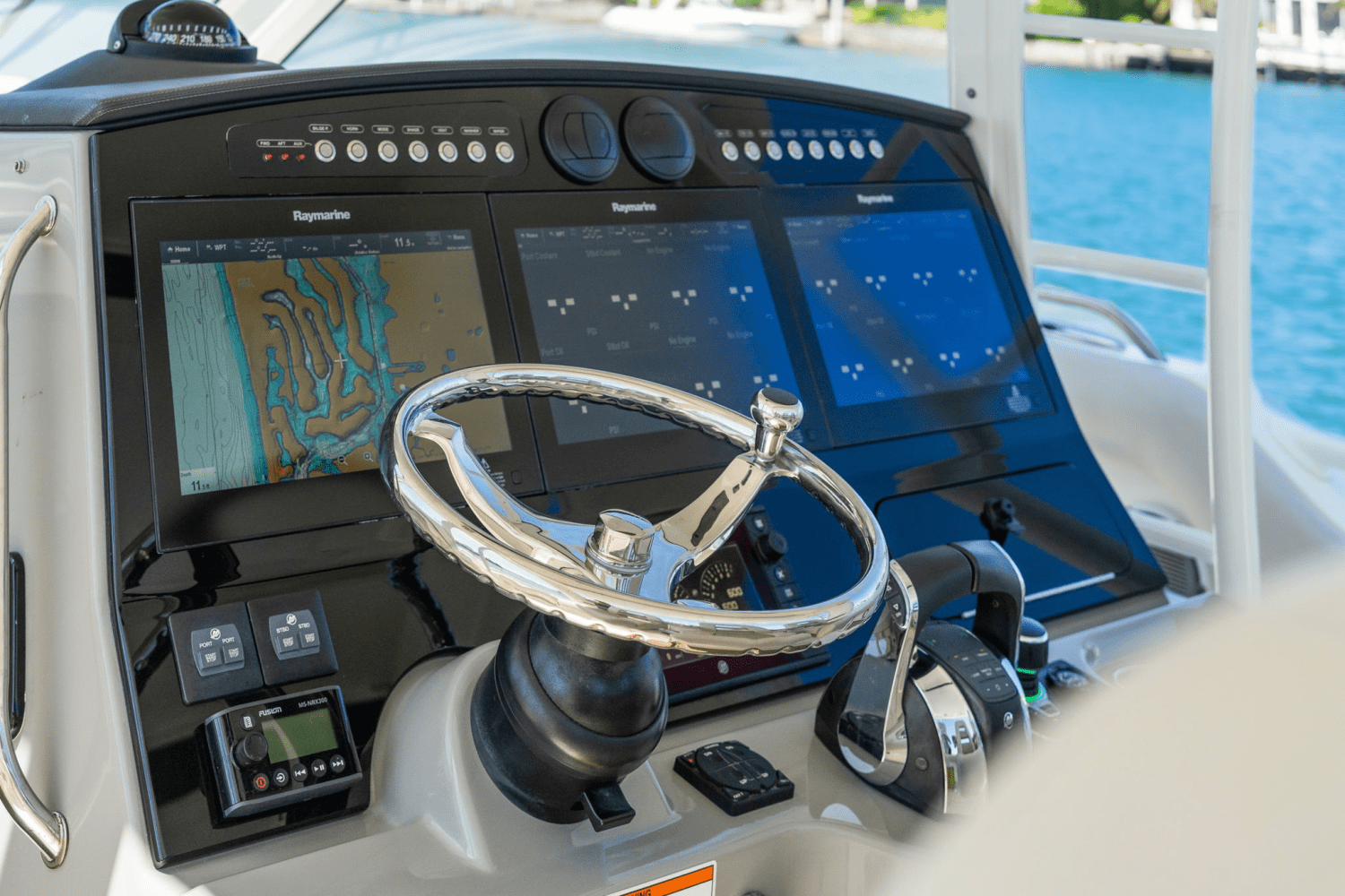 2017 Boston Whaler 420 OUTRAGE Image Thumbnail #21