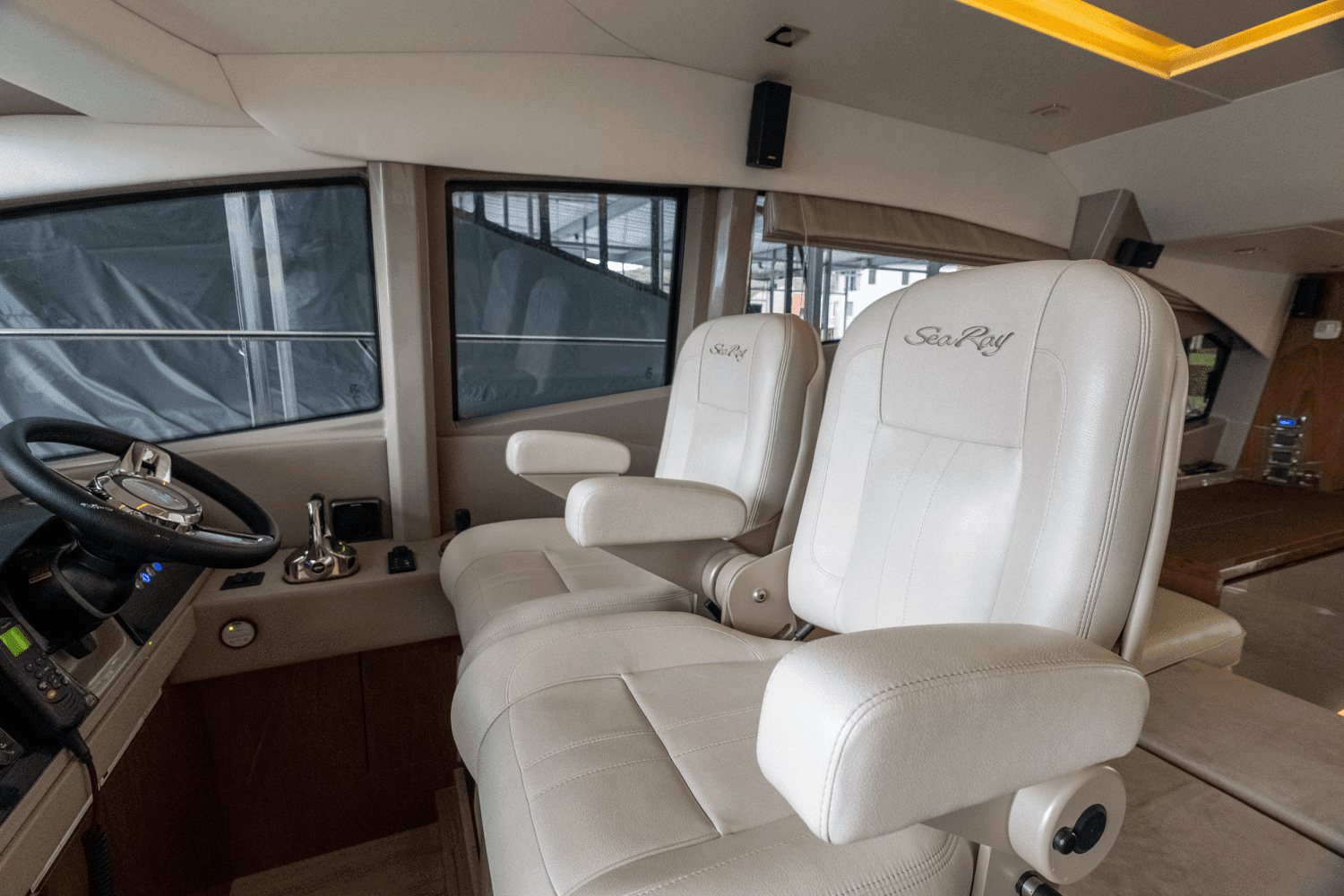 2018 Sea Ray L550 FLY Image Thumbnail #24